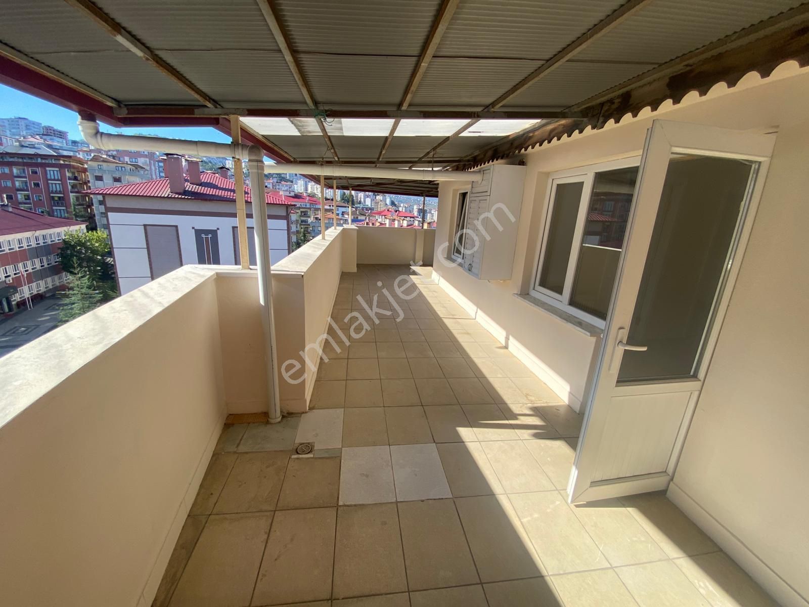 Trabzon Aydınlıkevler'de Kiralık 2+1 Daire - Görsel 7