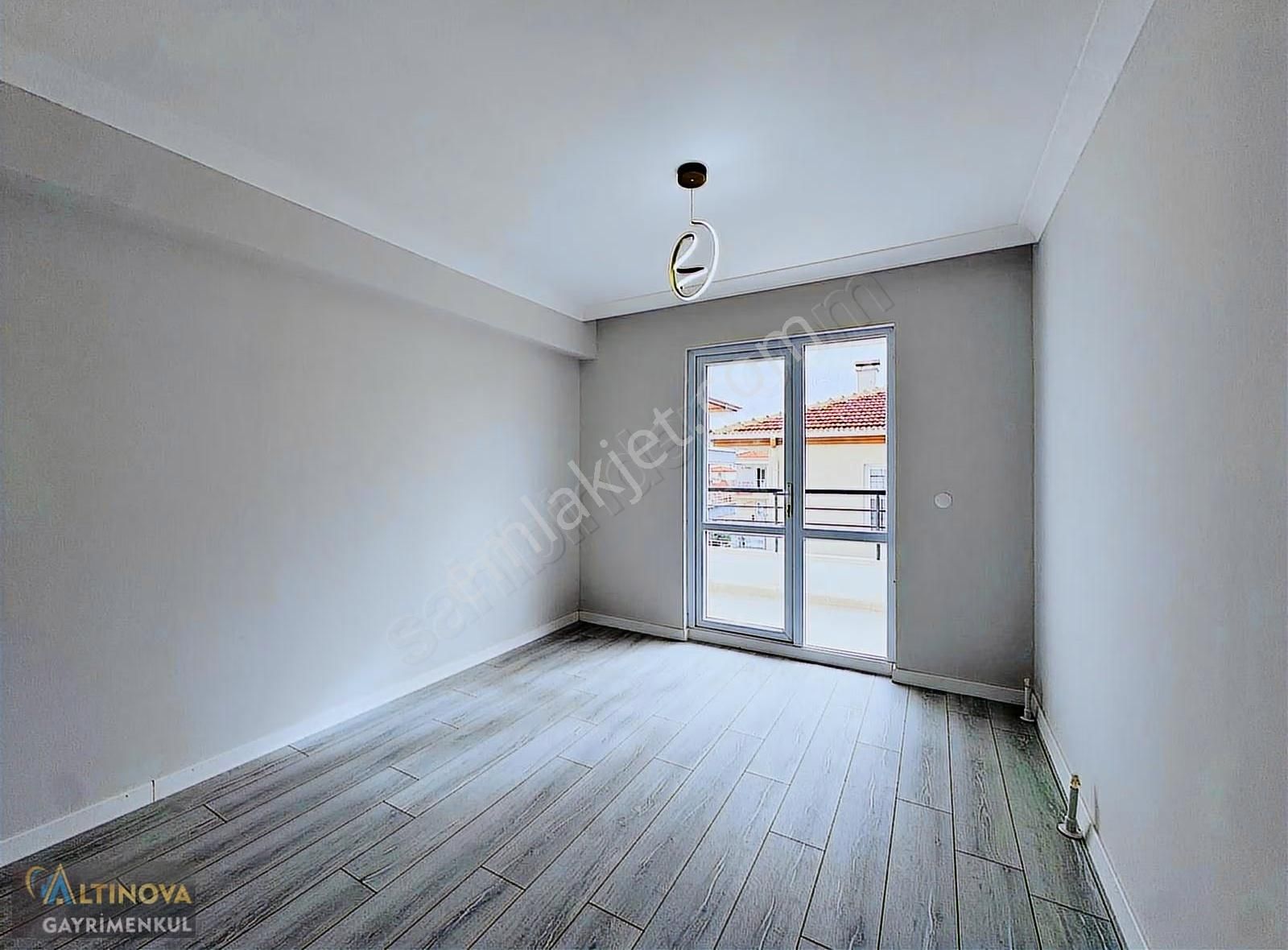 Keçiörende Emsalerinin Çok Altında Ful Yapılı Satılık 3+1 Daire - Görsel 26