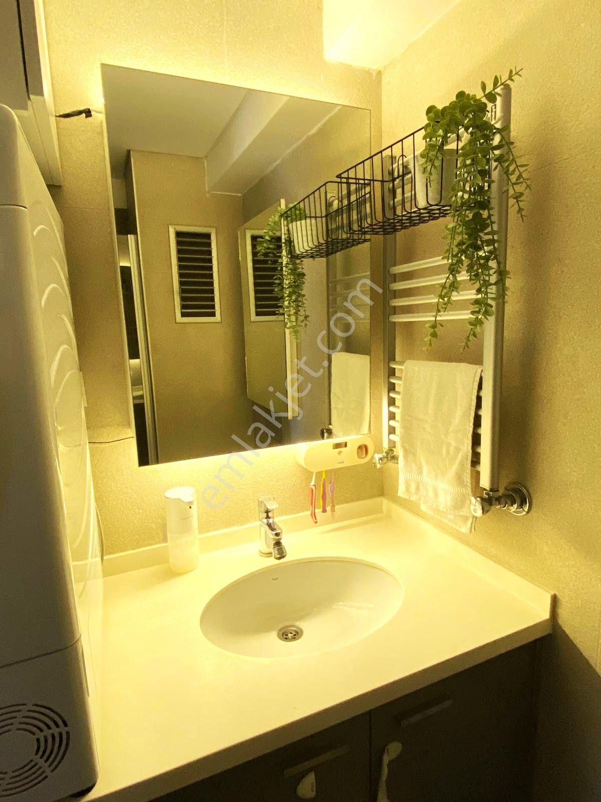 Emlak Dünyasından Pendik Esenlerde 2+1 Site İçi Daire - Görsel 24