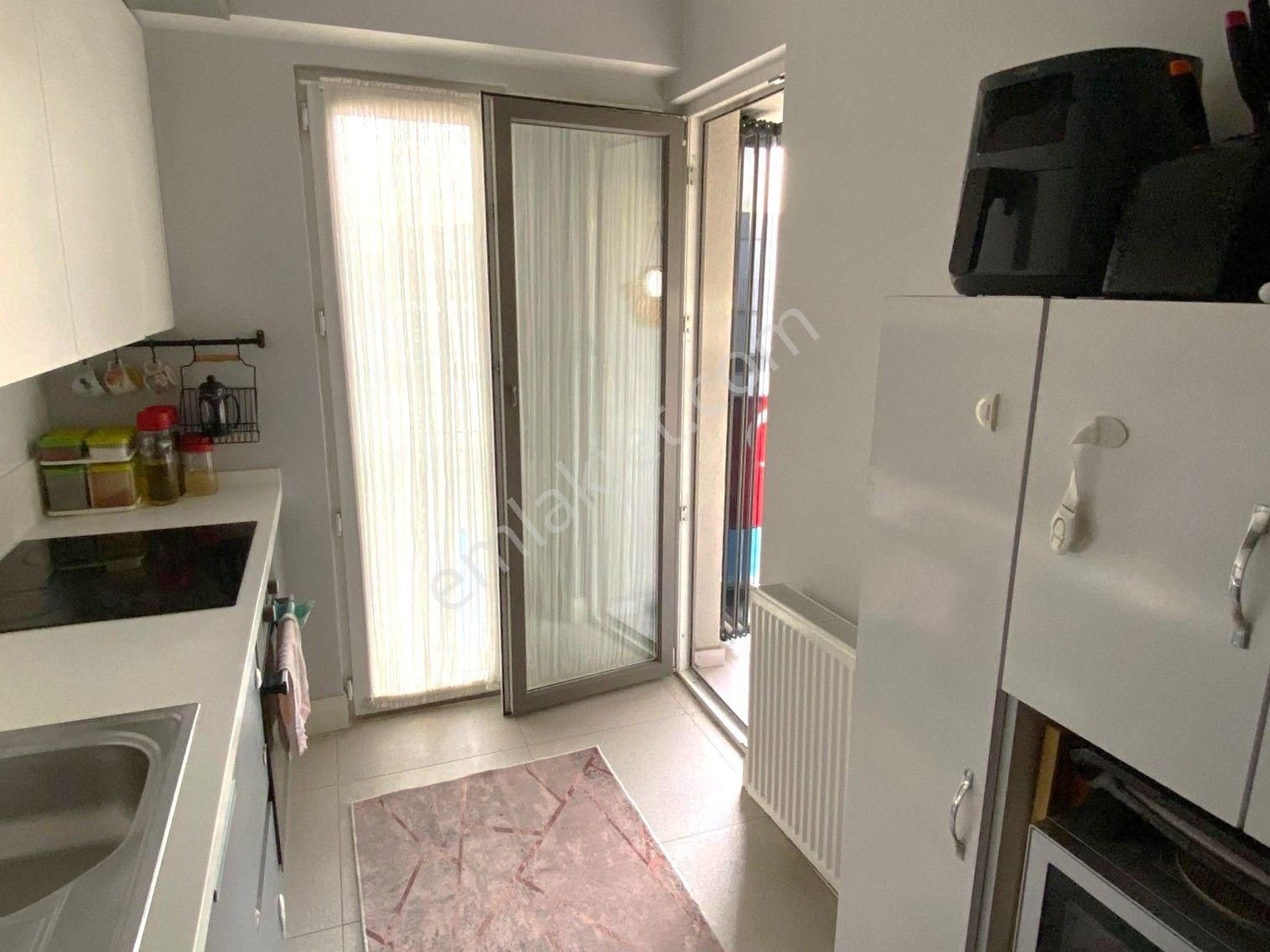 Emlak Dünyasından Pendik Esenlerde 2+1 Site İçi Daire - Görsel 14