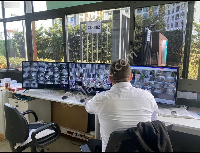 Emlak Dünyasından Pendik Esenlerde 2+1 Site İçi Daire - Görsel 28