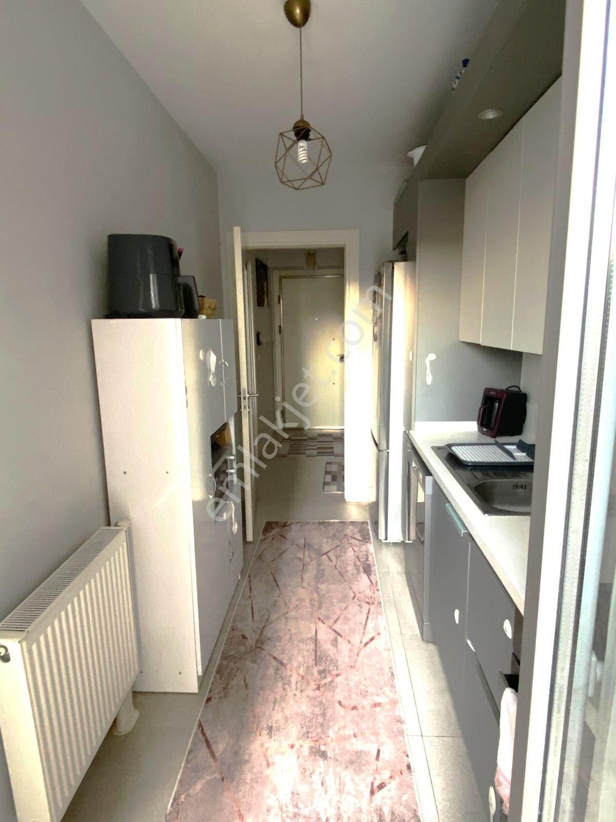 Emlak Dünyasından Pendik Esenlerde 2+1 Site İçi Daire - Görsel 13