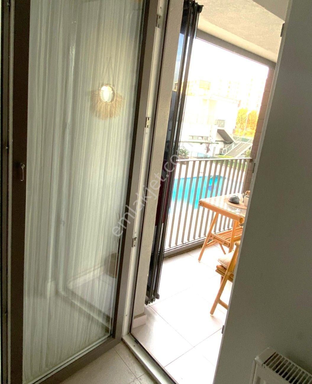 Emlak Dünyasından Pendik Esenlerde 2+1 Site İçi Daire - Görsel 10