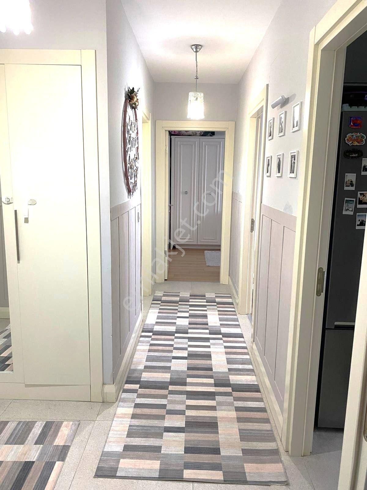 Emlak Dünyasından Pendik Esenlerde 2+1 Site İçi Daire - Görsel 16