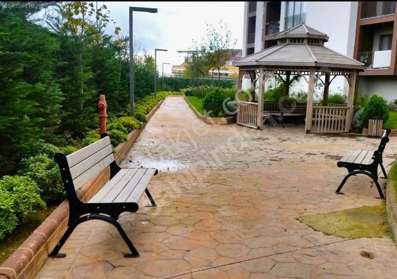 Emlak Dünyasından Pendik Esenlerde 2+1 Site İçi Daire - Görsel 32