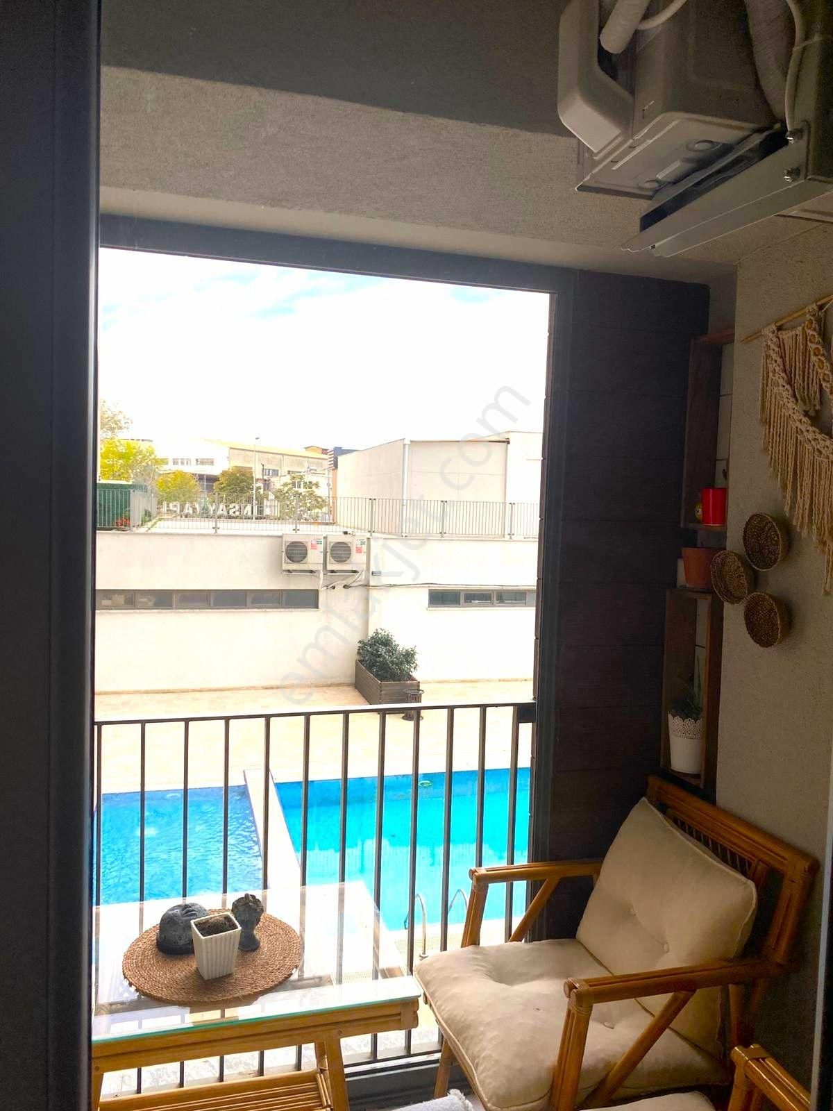 Emlak Dünyasından Pendik Esenlerde 2+1 Site İçi Daire - Görsel 12