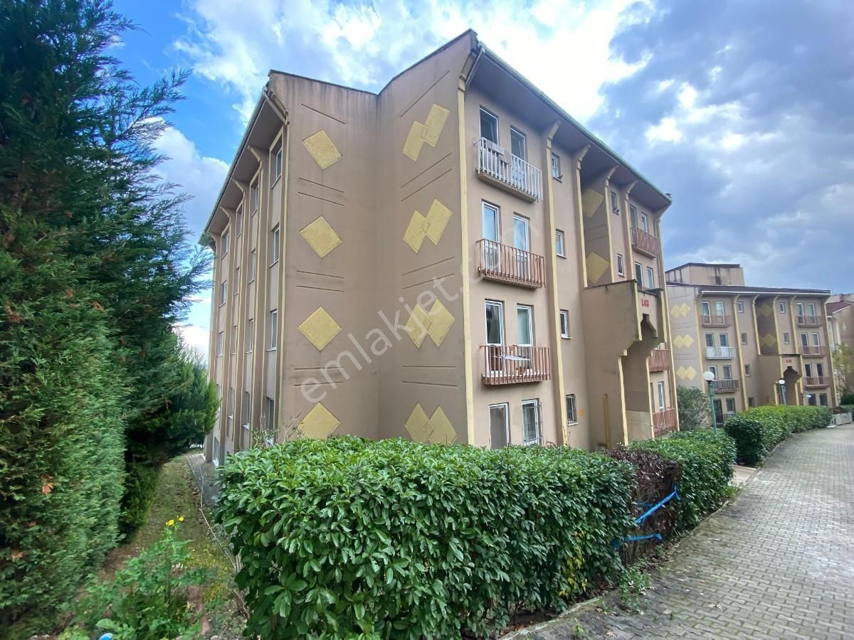 Ayçiçek Vadisinde Manzaralı 4+1 Geniş Satılık Daire