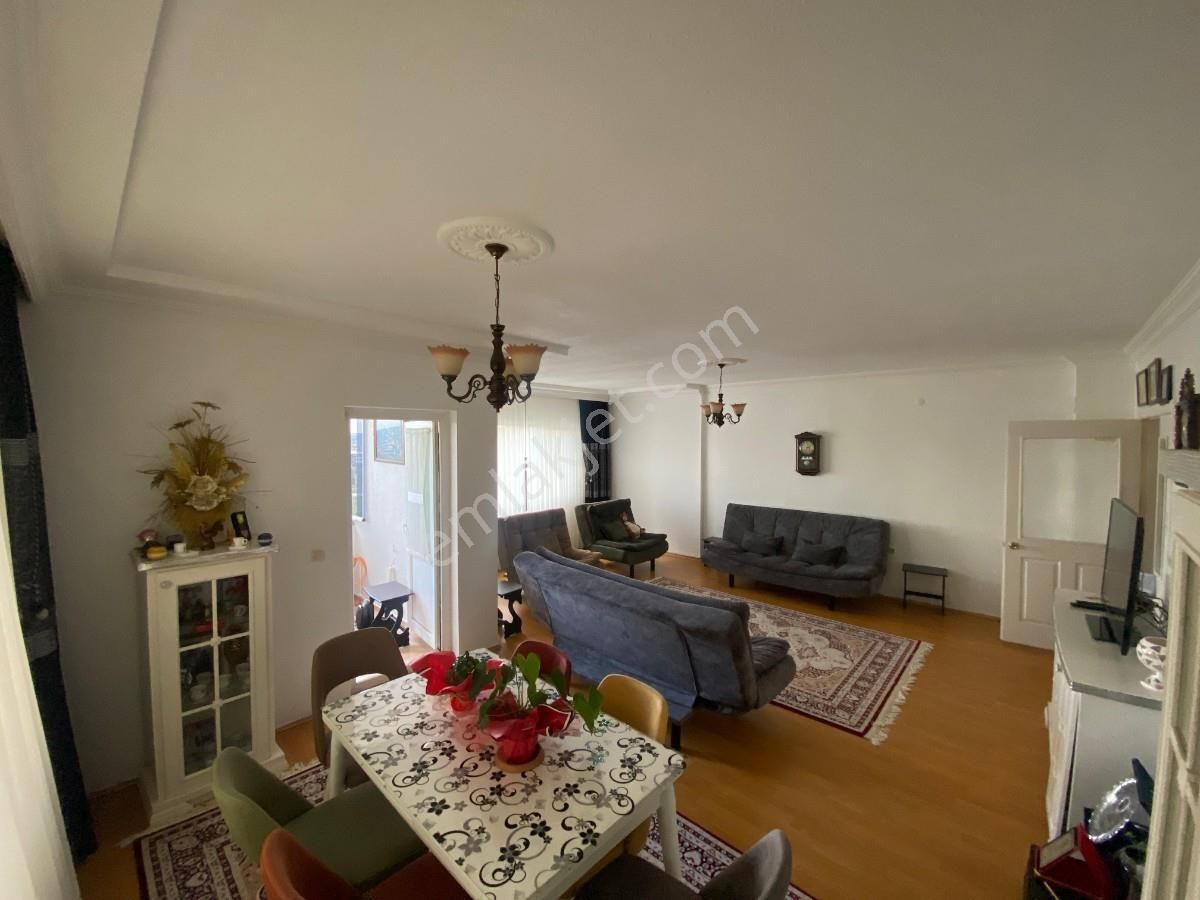 Ayçiçek Vadisinde Manzaralı 4+1 Geniş Satılık Daire - Görsel 3