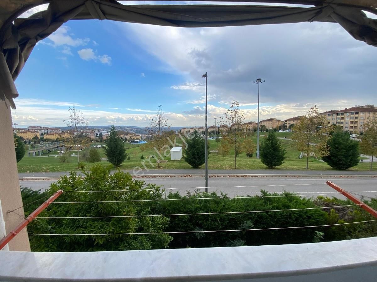 Ayçiçek Vadisinde Manzaralı 4+1 Geniş Satılık Daire - Görsel 14