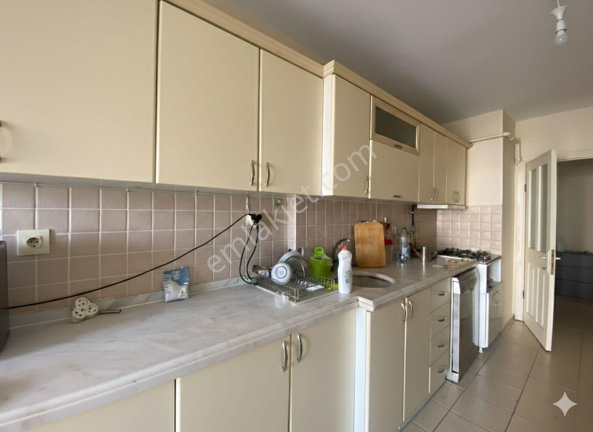 Karşıyaka Yeni Girne Kiralık 3+1 Geniş Daire - Görsel 10