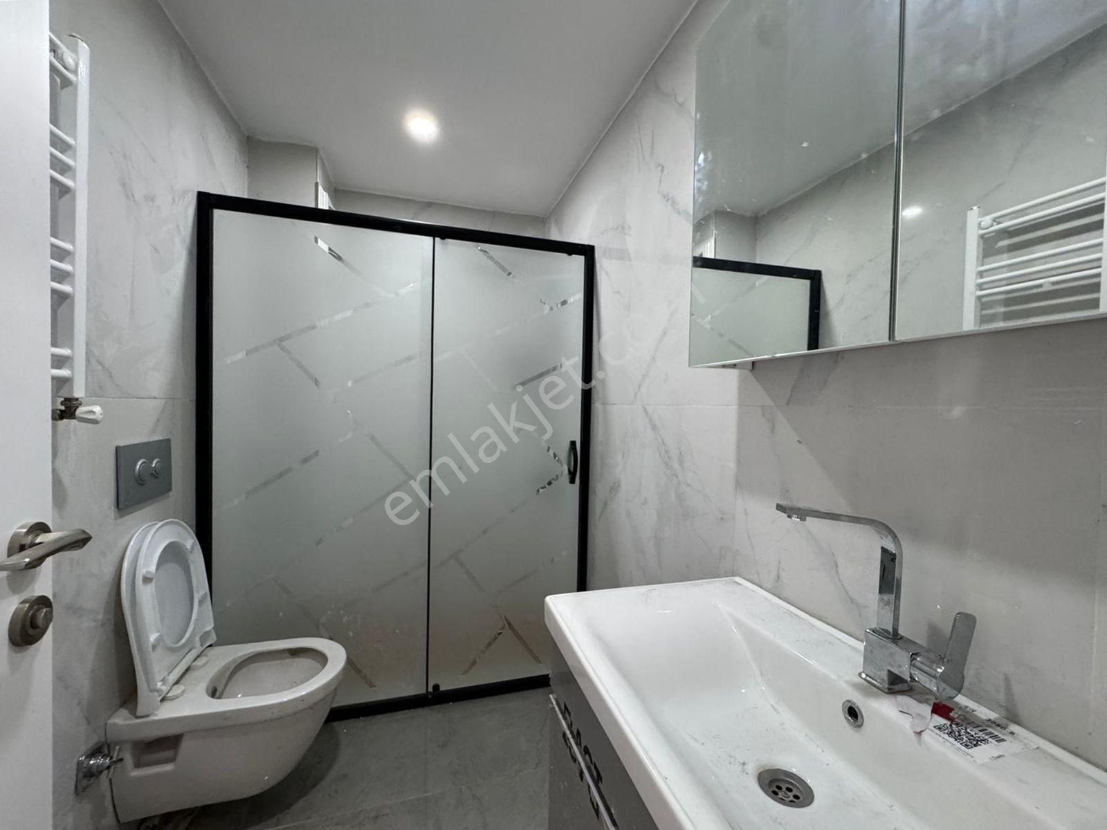 Beylikdüzü Yakuplu Da Satılık 2+1 Bahçe Kat Ön Cephe Sıfır Daire - Görsel 16