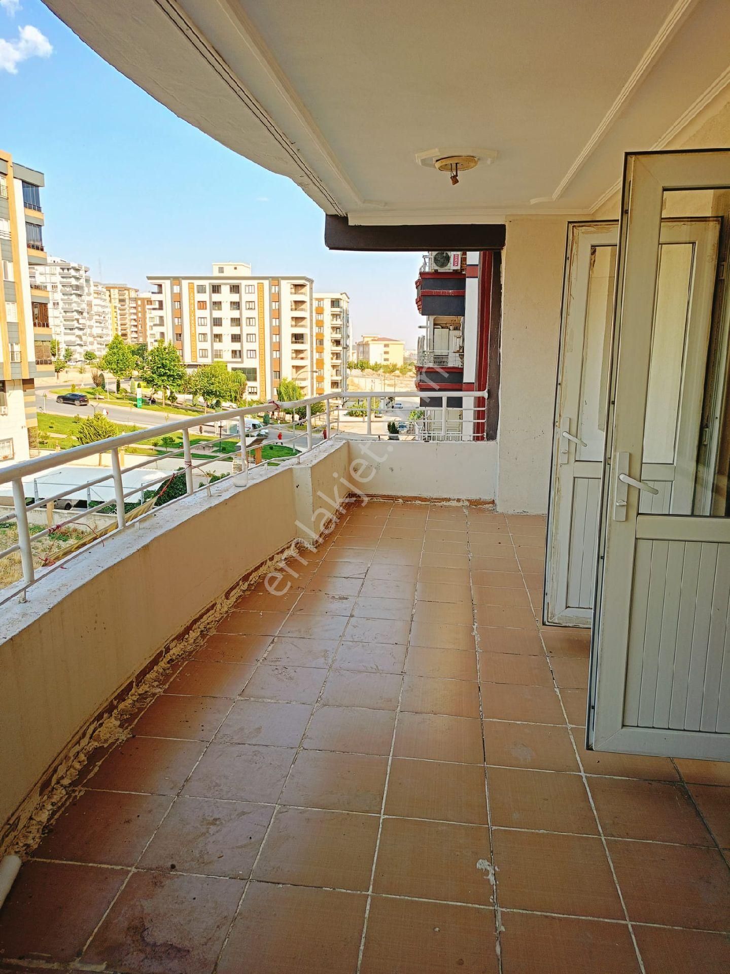 🏡dayı Yegen Emlaktan Karaköprü Akbayır Deka 2 Sitesinde Kiralik Daire 4+1 - Görsel 18