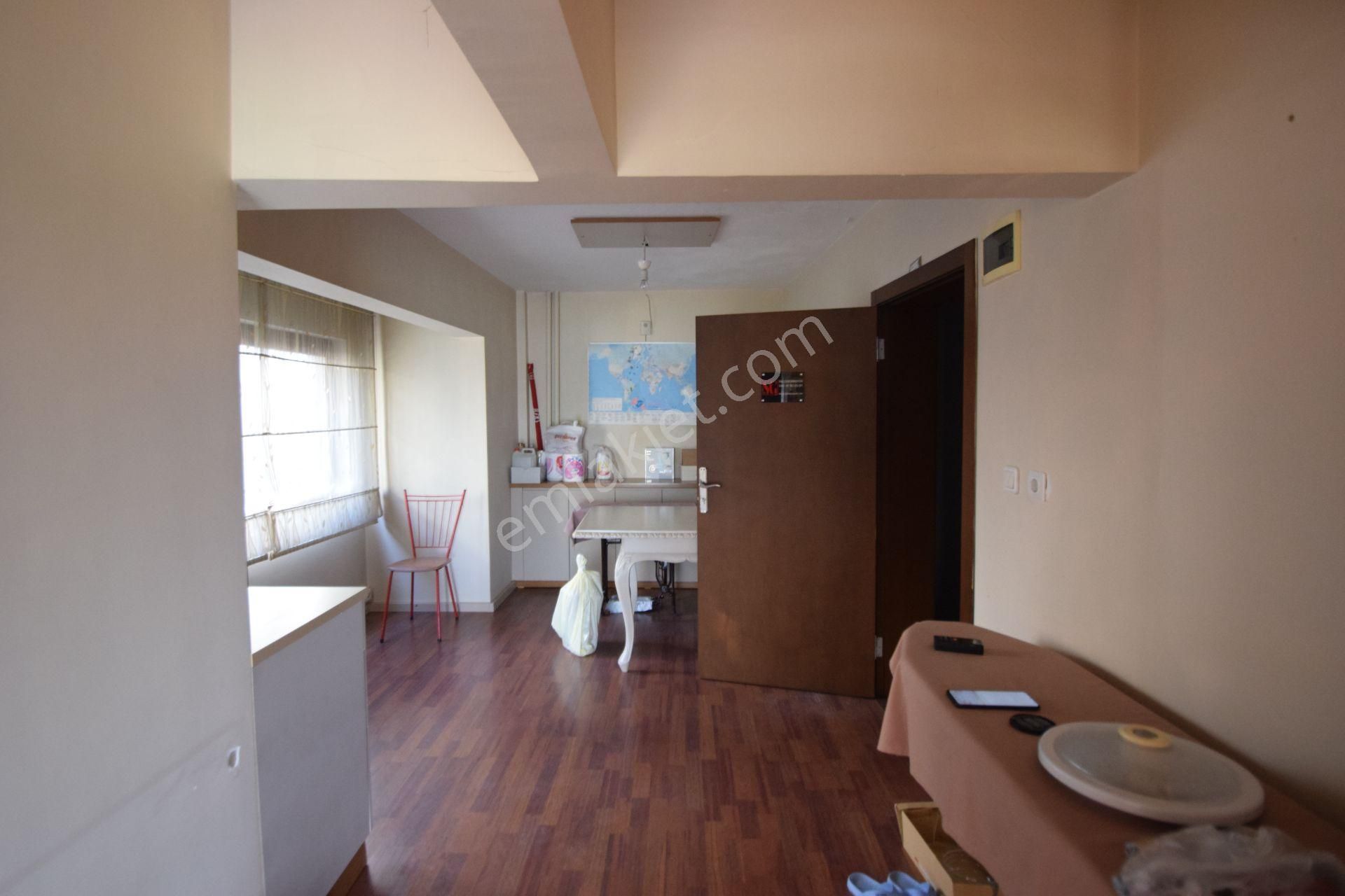 Beşçeşmelerde Satılık Önü Kapanmaz Deniz Manzaralı Komple Bina - Görsel 12