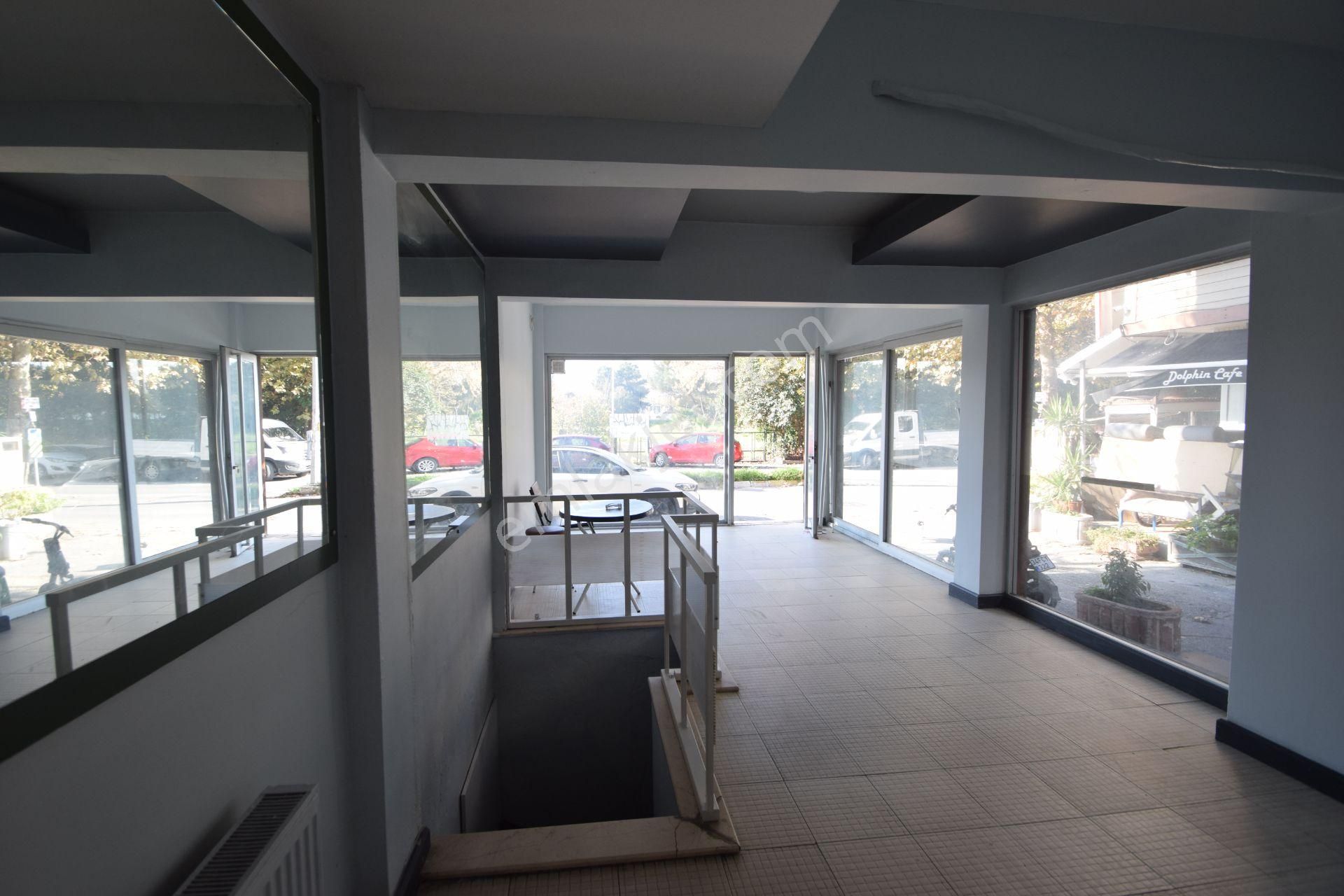 Beşçeşmelerde Satılık Önü Kapanmaz Deniz Manzaralı Komple Bina - Görsel 9