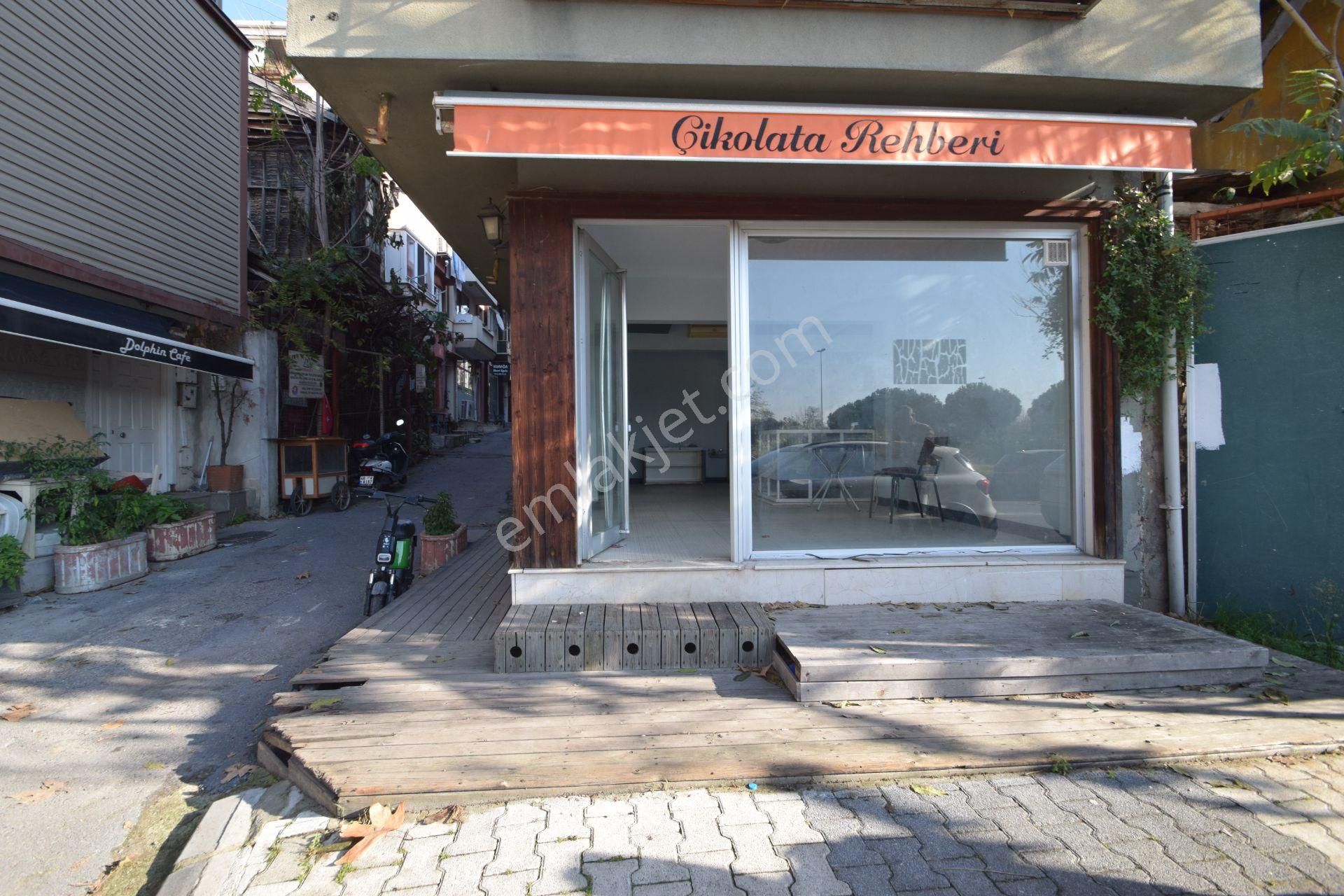 Beşçeşmelerde Satılık Önü Kapanmaz Deniz Manzaralı Komple Bina - Görsel 4