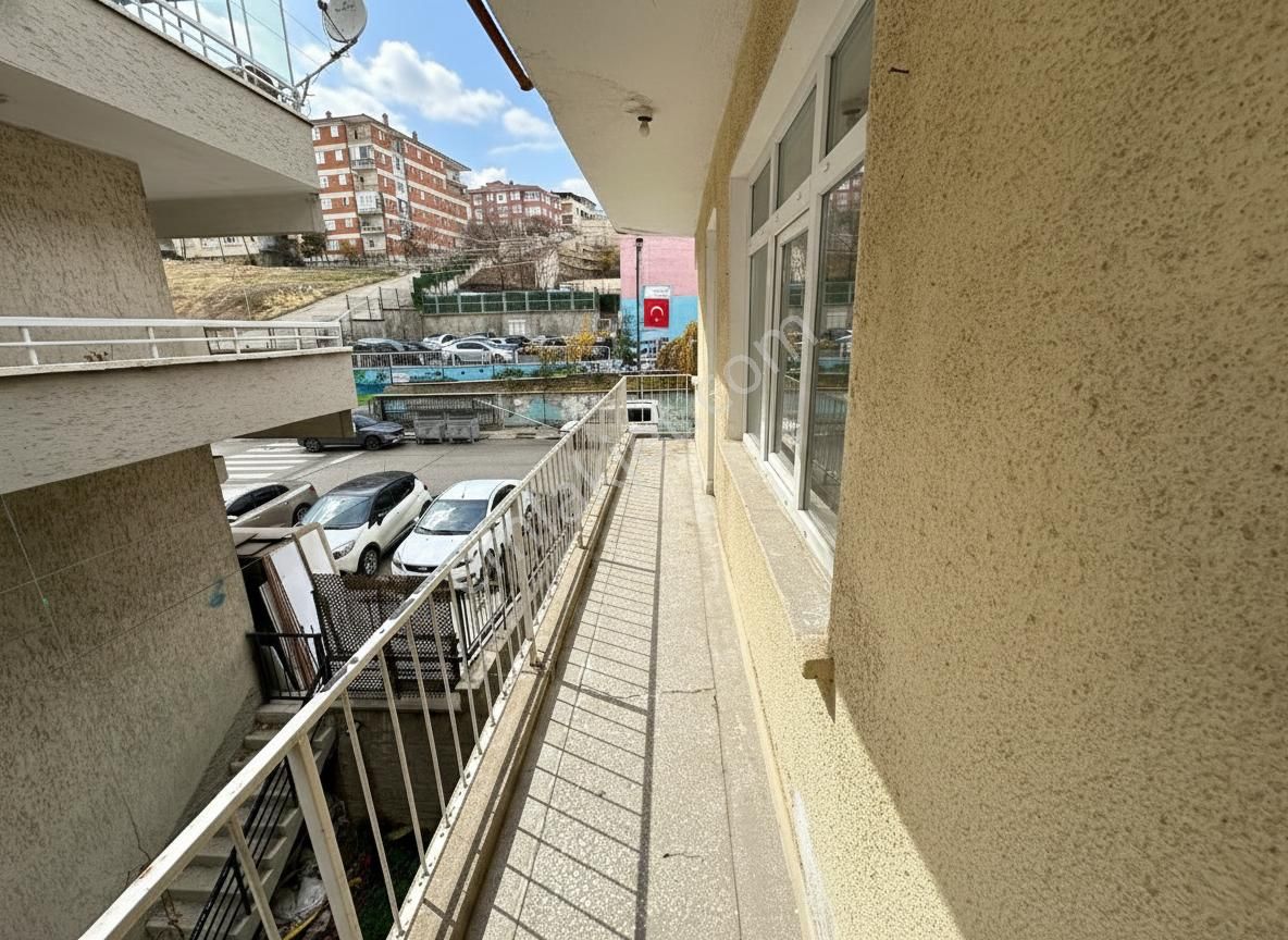 Uzman'dan İncirli Mh.de Katta Ön Cephe Yapılı 3+1 Daire - Görsel 13