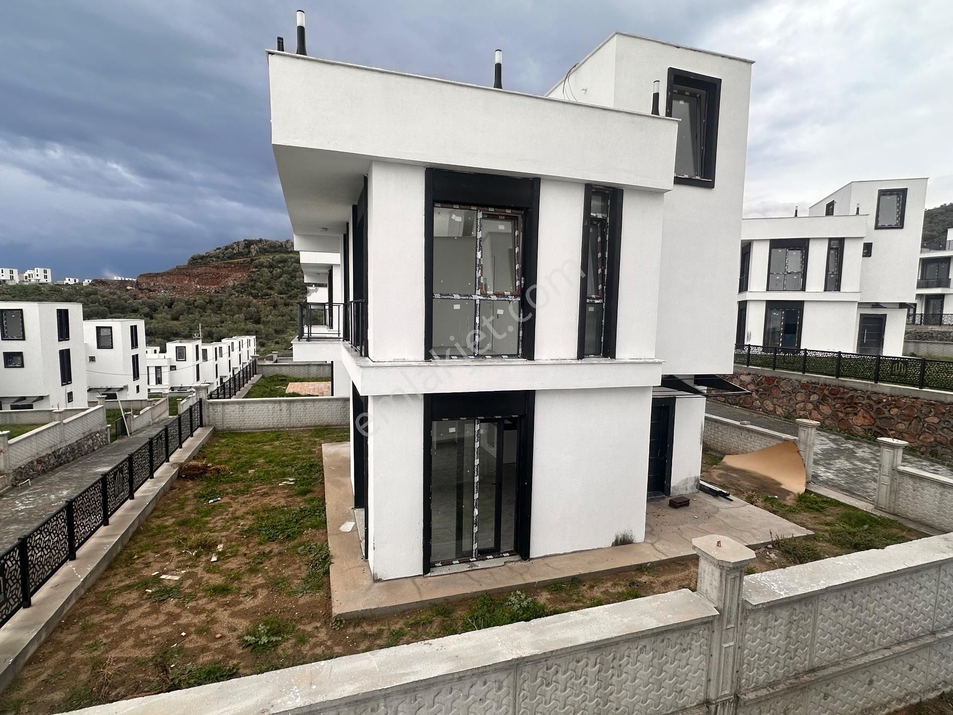 Çandarlı'da Roge Marıne Projesınde Satılık Vılla - Görsel 4