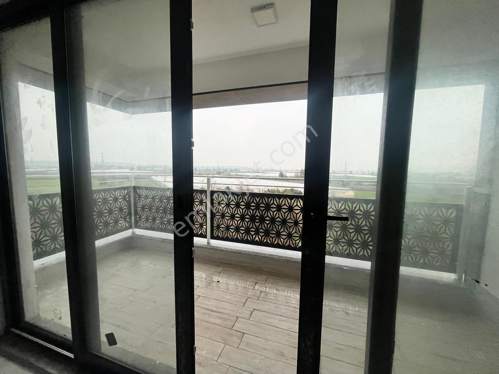 Kundu Turizm Bölgesinde Yeni Projede İskanlı Site İçi Havuzlu K.otoparklı 1+1 - Görsel 11