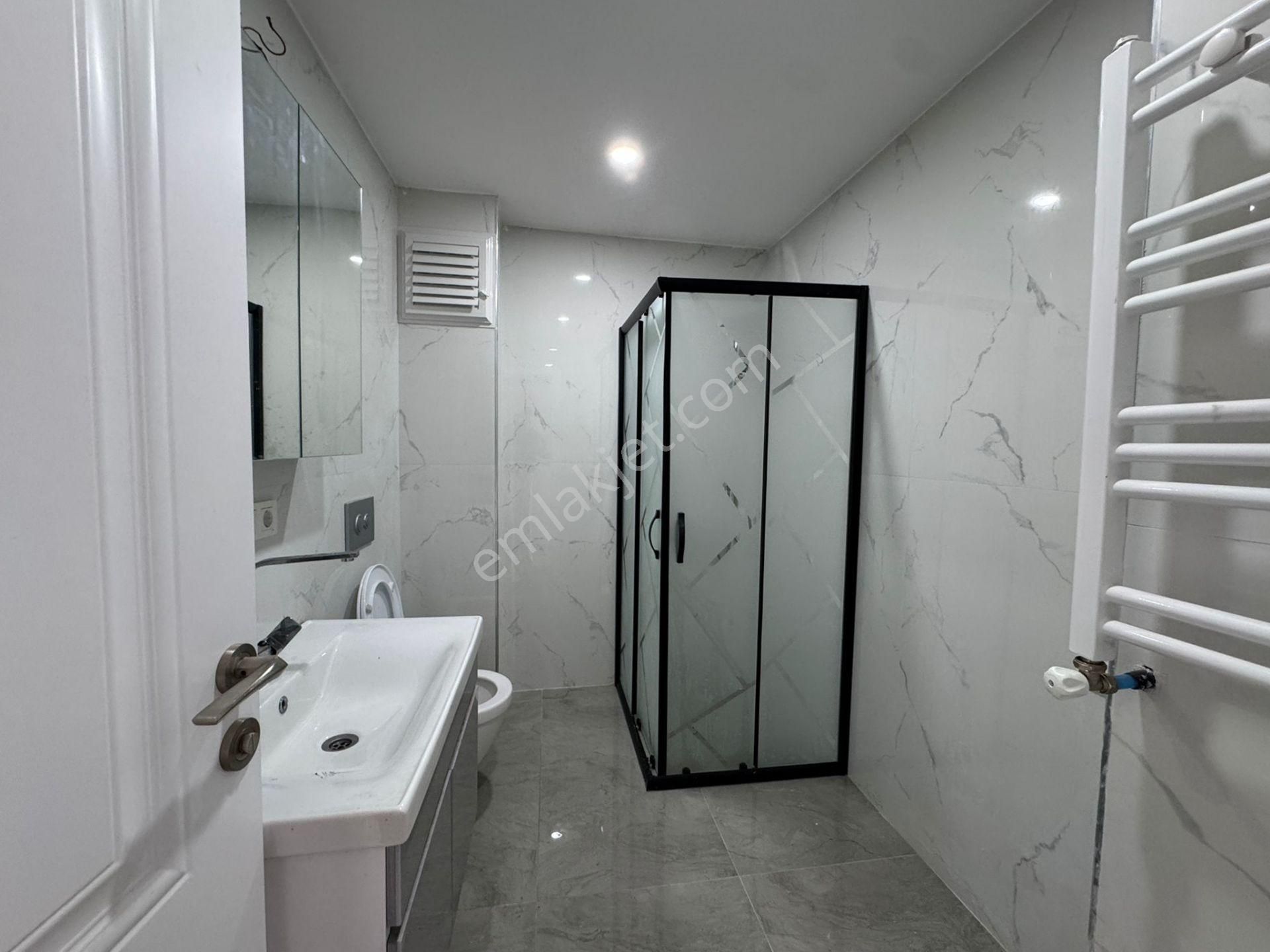 Beylikdüzü Yakuplu Da Satılık 2+1 Giriş Kat Ön Cephe Sıfır Daire - Görsel 16