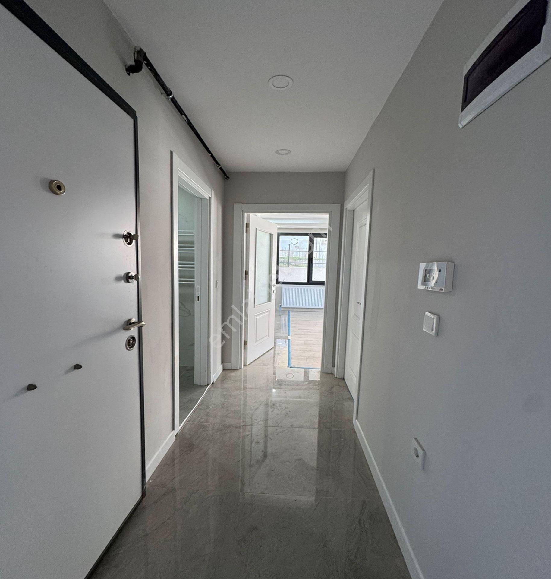 Beylikdüzü Yakuplu Da Satılık 2+1 Giriş Kat Ön Cephe Sıfır Daire - Görsel 8