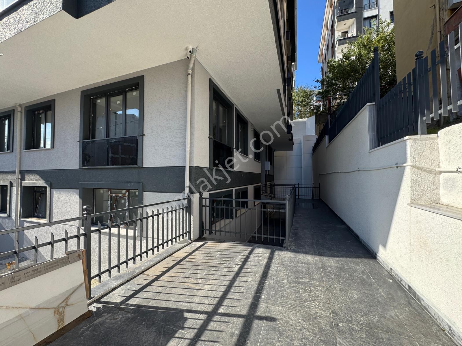 Beylikdüzü Yakuplu Da Satılık 2+1 Giriş Kat Ön Cephe Sıfır Daire