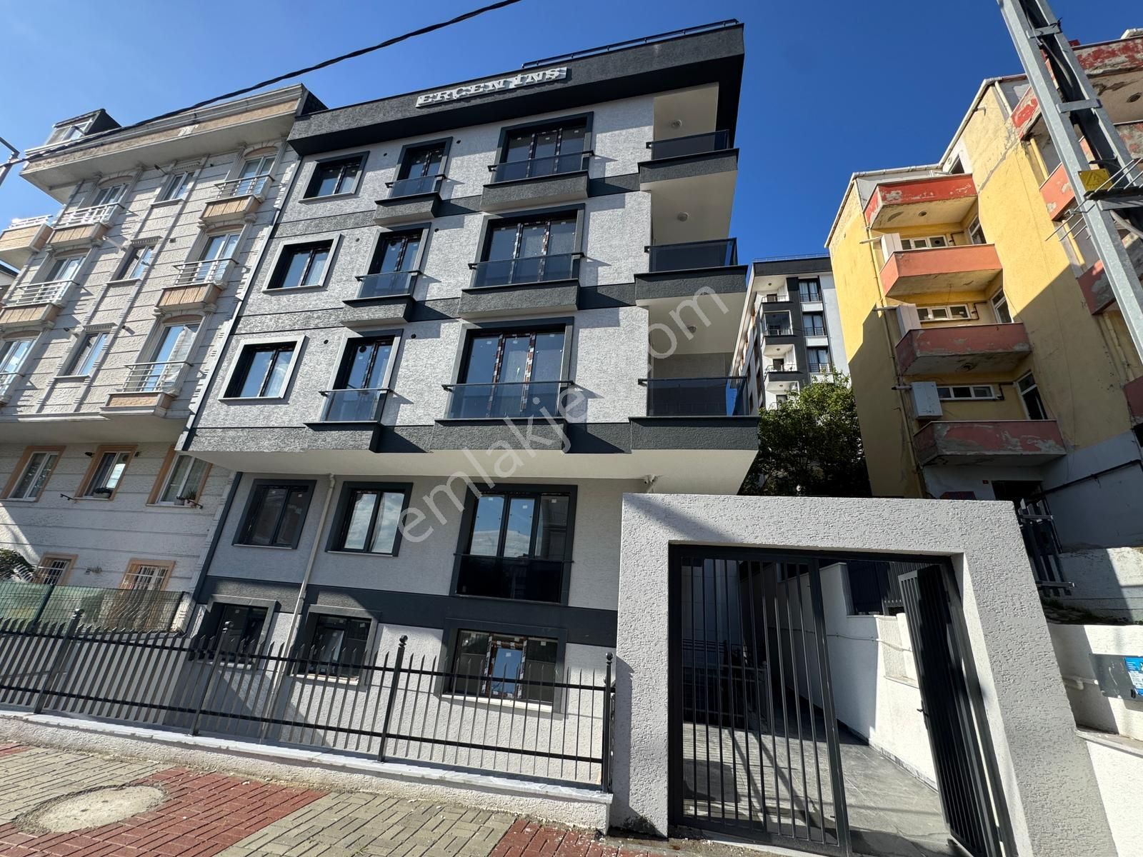 Beylikdüzü Yakuplu Da Satılık 2+1 Giriş Kat Ön Cephe Sıfır Daire - Görsel 2