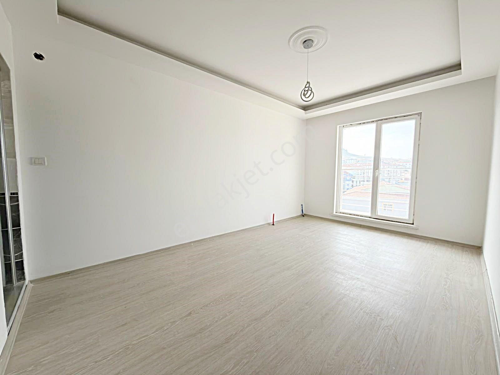 Keçiören Karakaya Mah Sıfır Bina Katta Cad Yakın Güney Cephe - Görsel 10