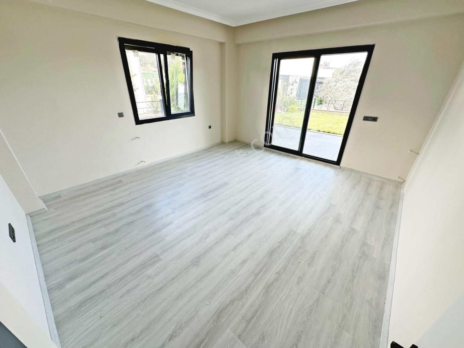 Ayanoğludan Altınolukta Devasa Büyüklükte Arsaya Sahip 4+1 Villa - Görsel 4