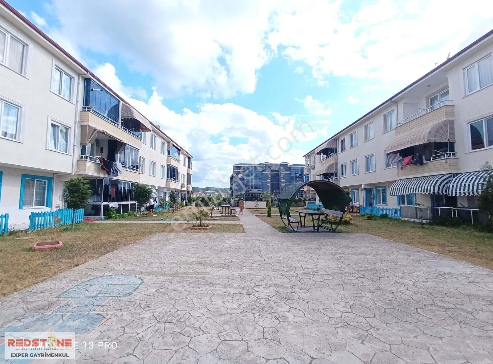 Havuzlu Sitede, Denize Yürüme Mesafesinde Satılık 2+1 - Görsel 23
