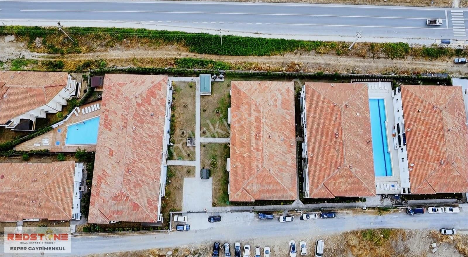 Havuzlu Sitede, Denize Yürüme Mesafesinde Satılık 2+1 - Görsel 11
