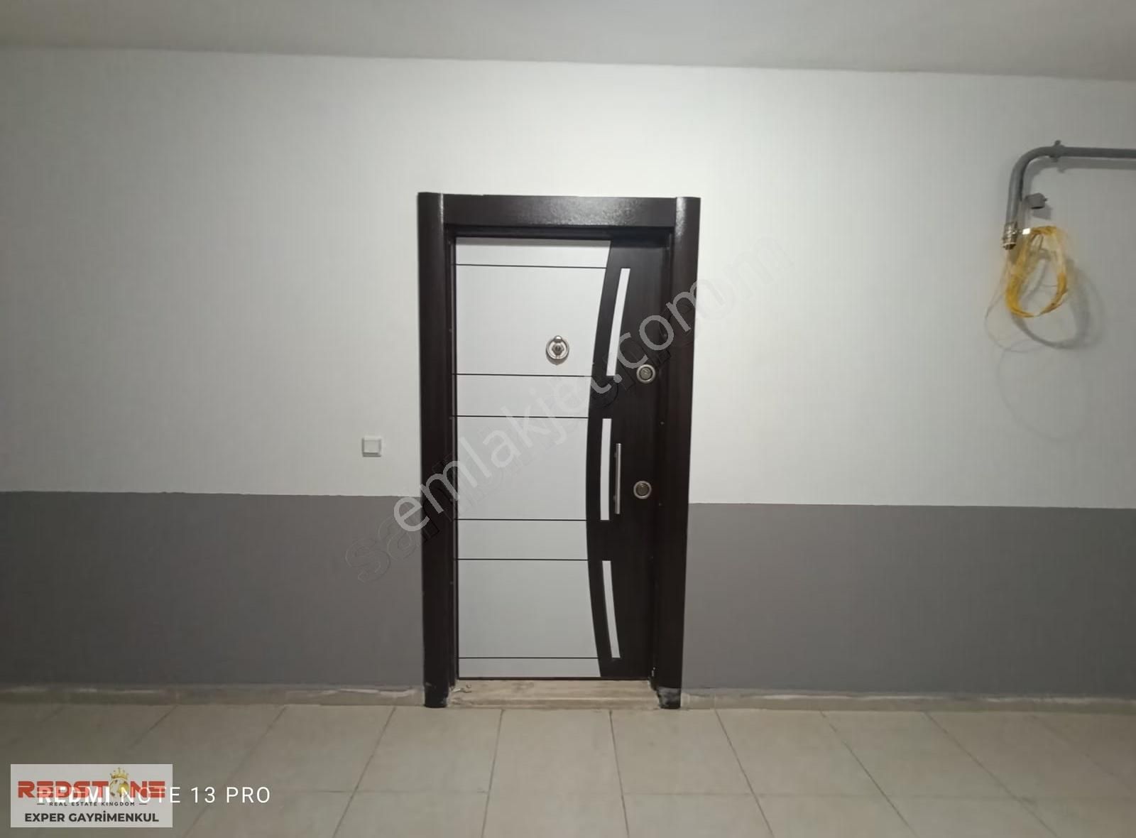 Havuzlu Sitede, Denize Yürüme Mesafesinde Satılık 2+1 - Görsel 9