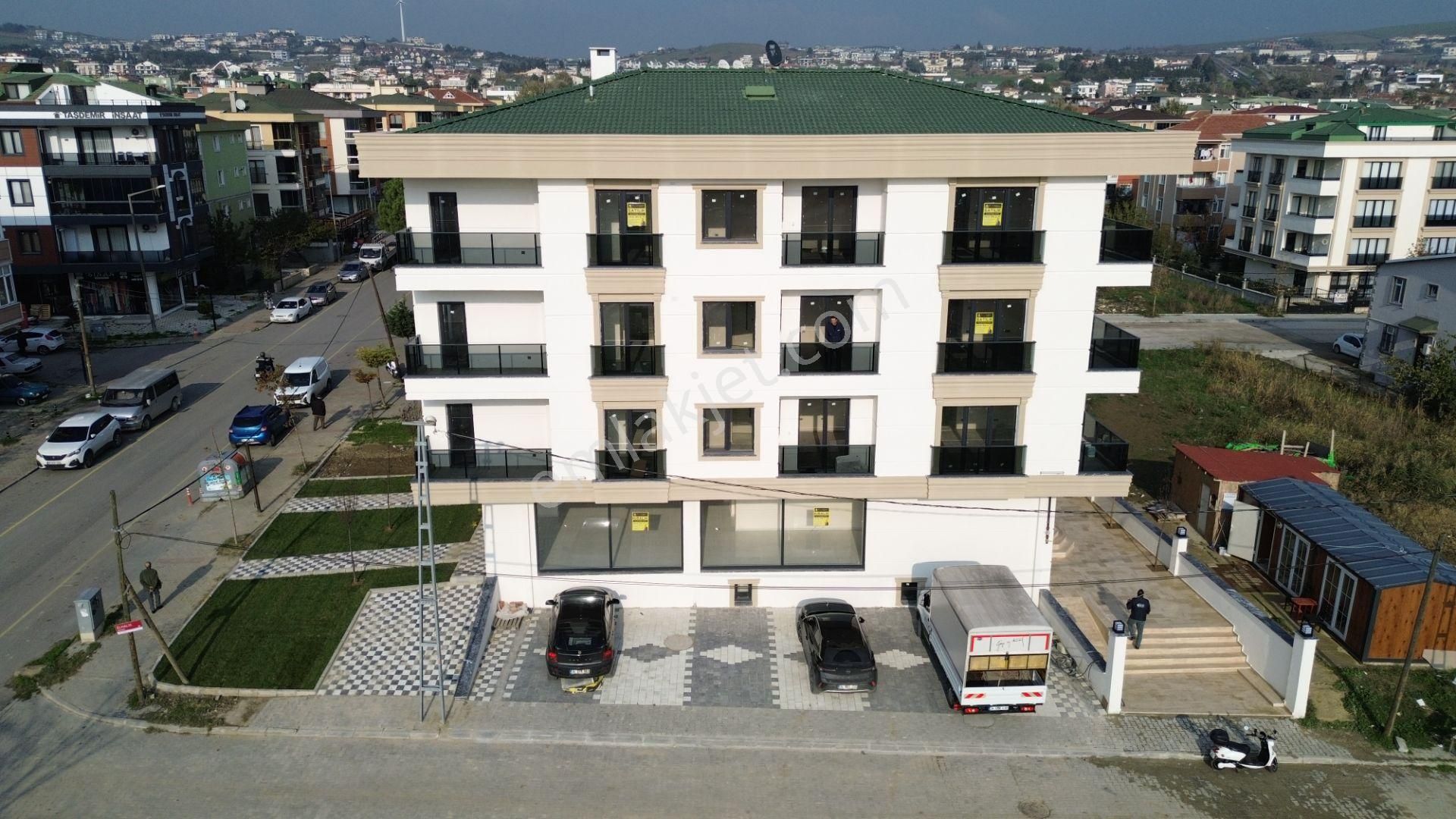 Büyükçekmece Kamiloba Da Satılık 2+1 Lüks Daireler Merkezi Konum - Görsel 5