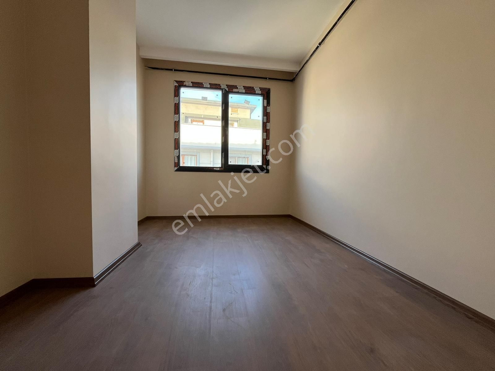 Büyükçekmece Kamiloba Da Satılık 2+1 Lüks Daireler Merkezi Konum - Görsel 10