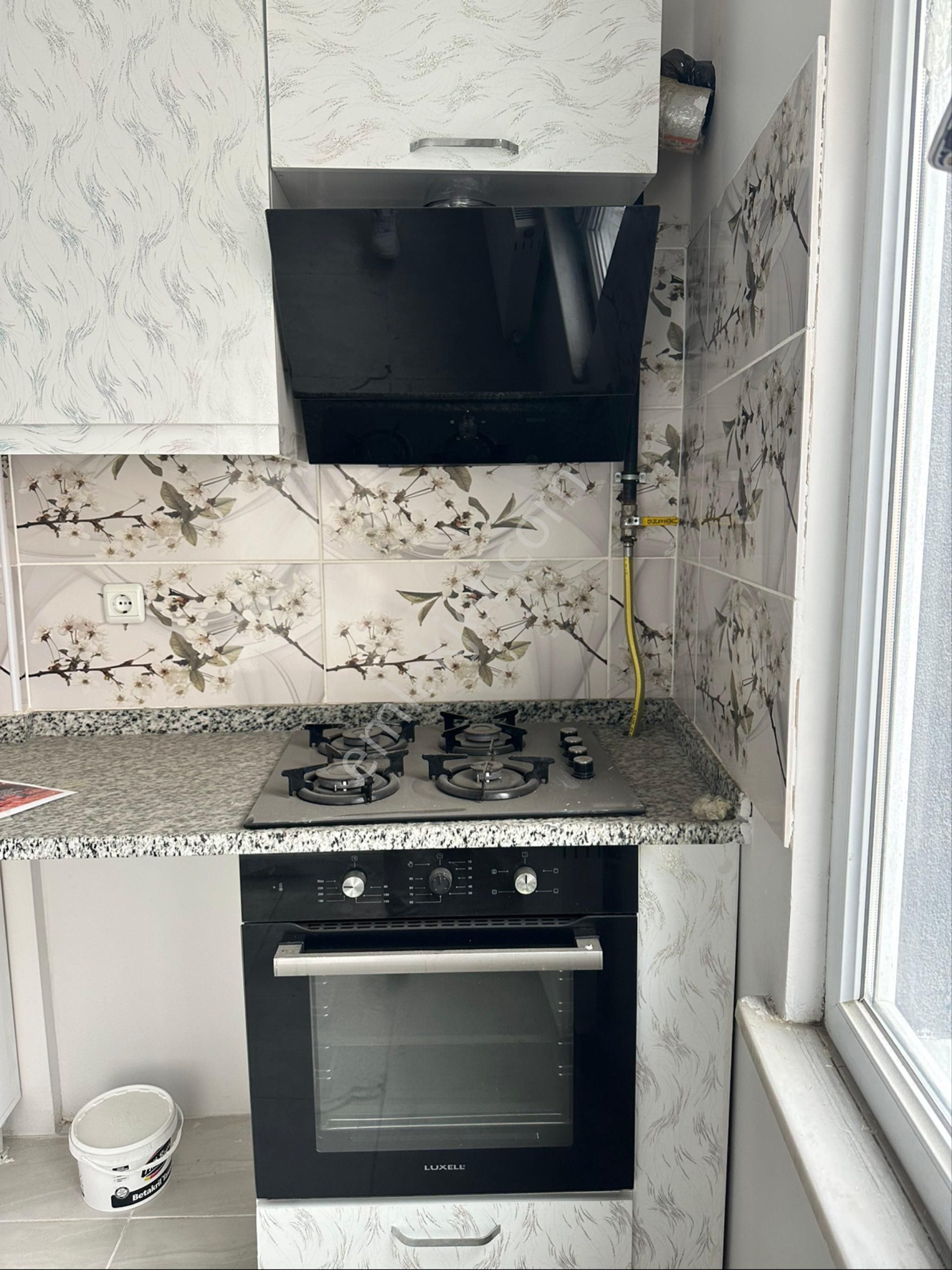 Kapaklı‘nın Merkezinde Kiralık Ön Cephe Ara Kat - Görsel 8