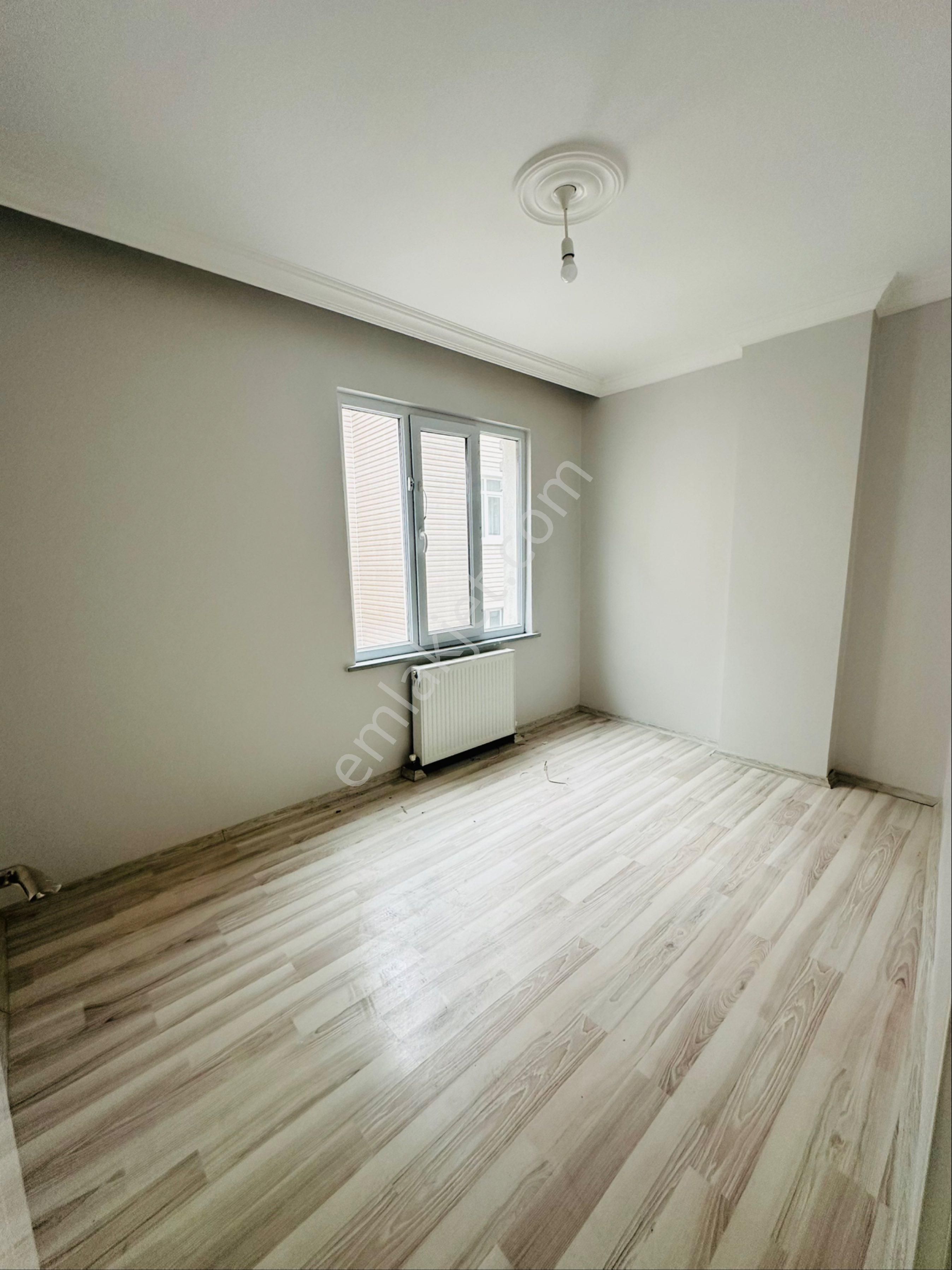 Kapaklı‘nın Merkezinde Kiralık Ön Cephe Ara Kat - Görsel 12