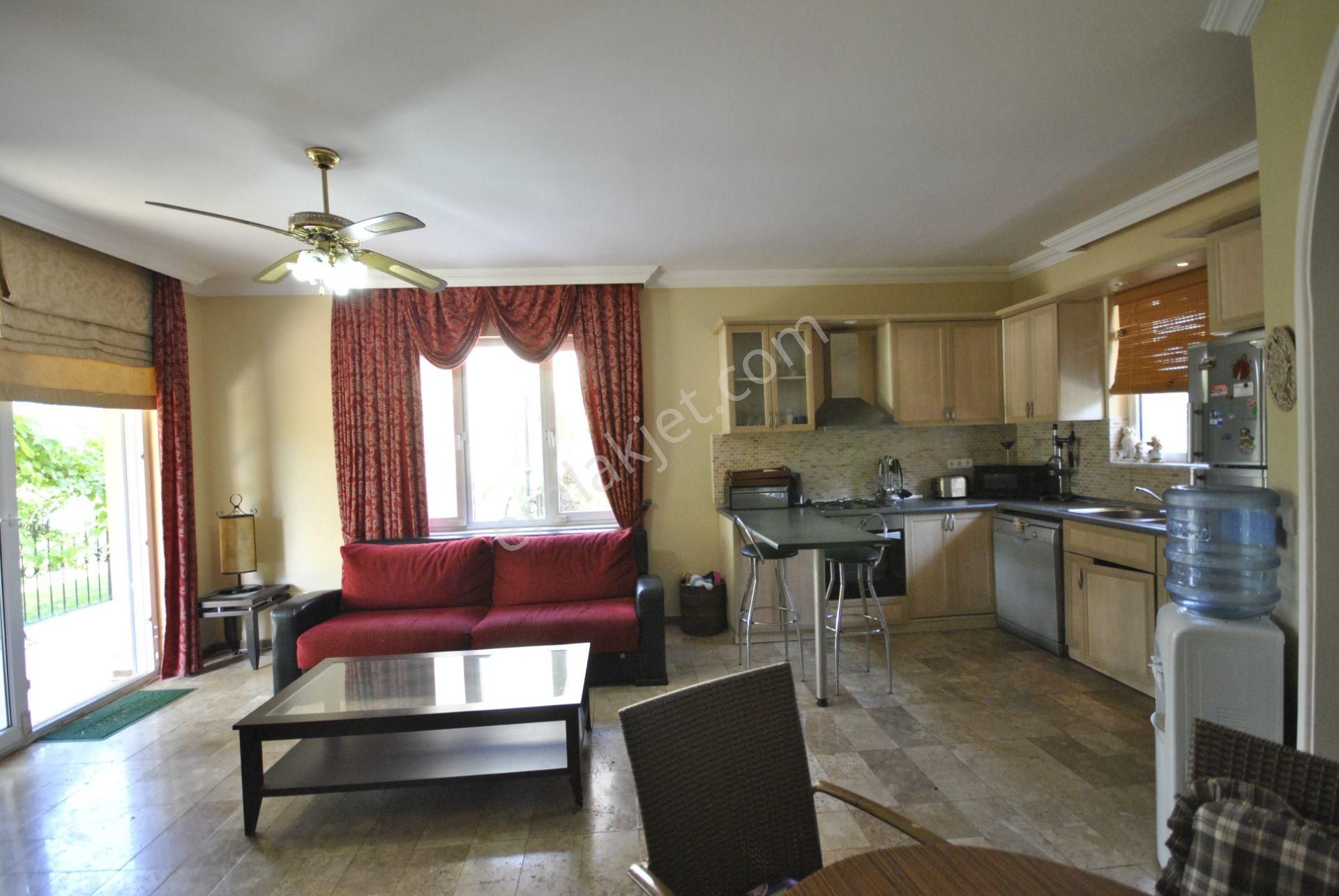 Antalya Kemer Çamyuva'da Dağ Manzaralı Eşyalı Satılık İkiz Villa - Görsel 12