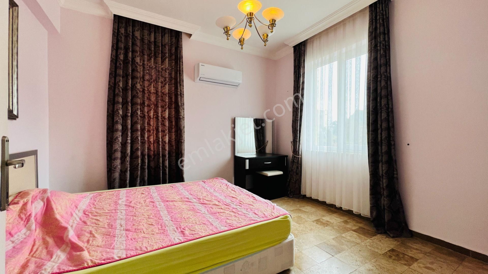 Antalya Kemer Çamyuva'da Dağ Manzaralı Eşyalı Satılık İkiz Villa - Görsel 17