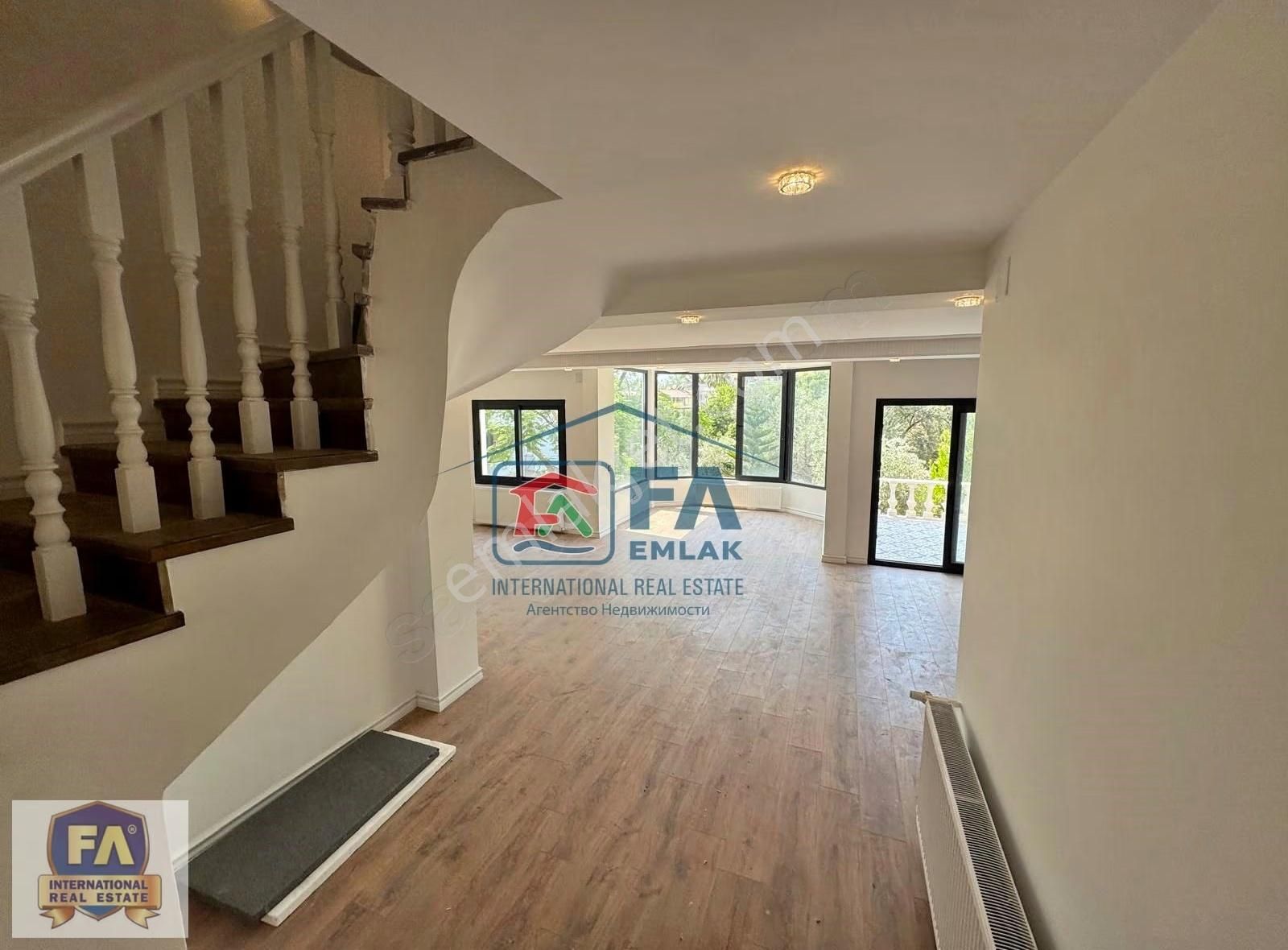 Fa'dan Yeşilvadi'de Özel Mimar Tarafından Dekore Edilmiş Villa - Görsel 15