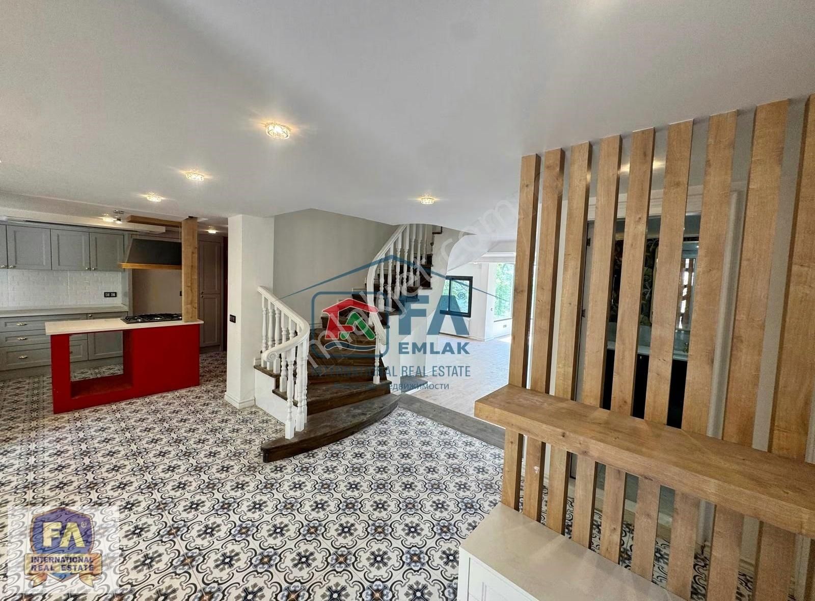 Fa'dan Yeşilvadi'de Özel Mimar Tarafından Dekore Edilmiş Villa - Görsel 7