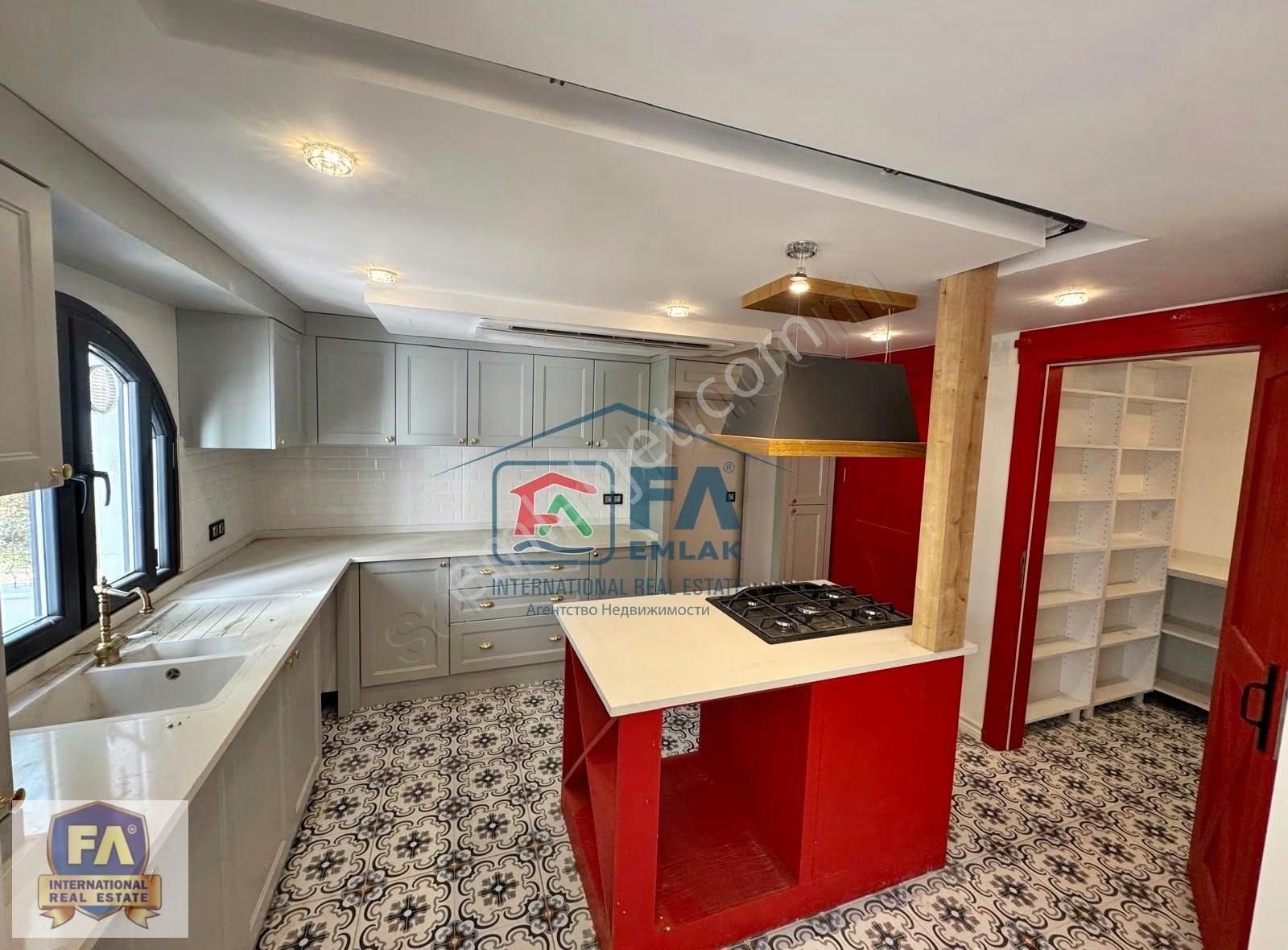 Fa'dan Yeşilvadi'de Özel Mimar Tarafından Dekore Edilmiş Villa - Görsel 25