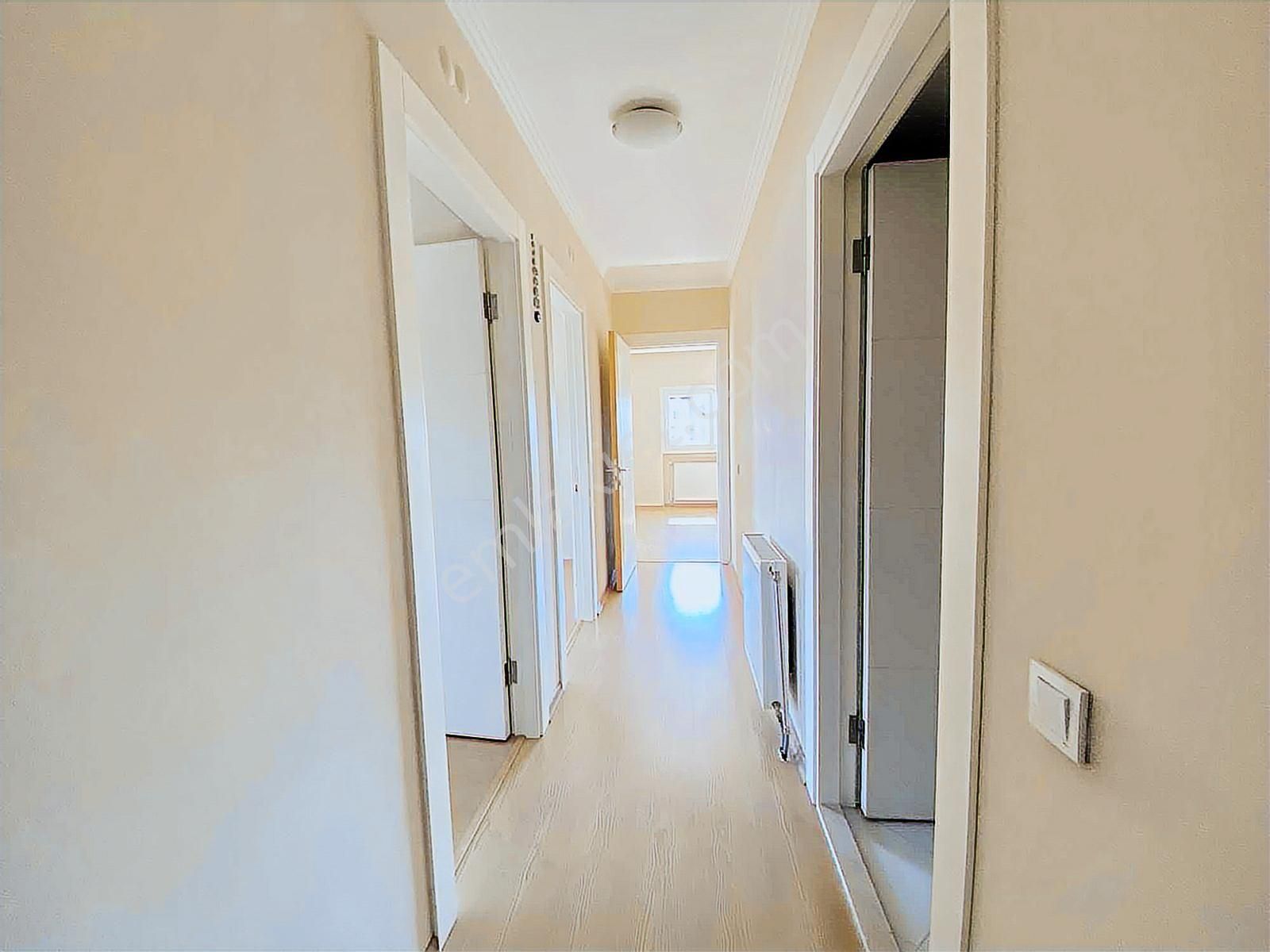 Karşıyaka Zübeyde Hanım Mah. Satılık Ebeveyn Banyolu 3+1 Daire - Görsel 17