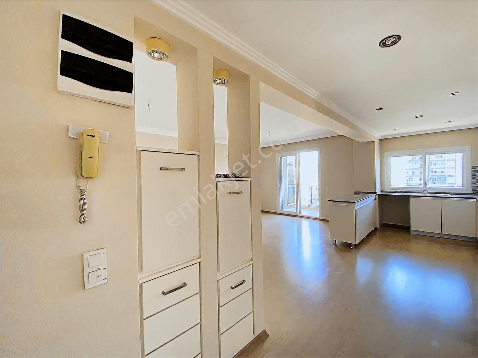 Karşıyaka Zübeyde Hanım Mah. Satılık Ebeveyn Banyolu 3+1 Daire - Görsel 2