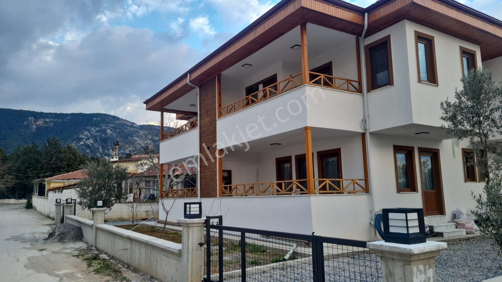 🏡muğla Düğerek Kiralık Bahçeli 3+1 Villa - Görsel 2