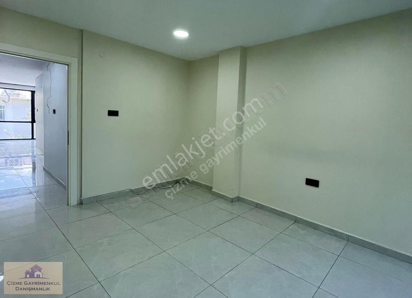 Yeşilköy Çarşıda Satılık Komple Bina - Görsel 20