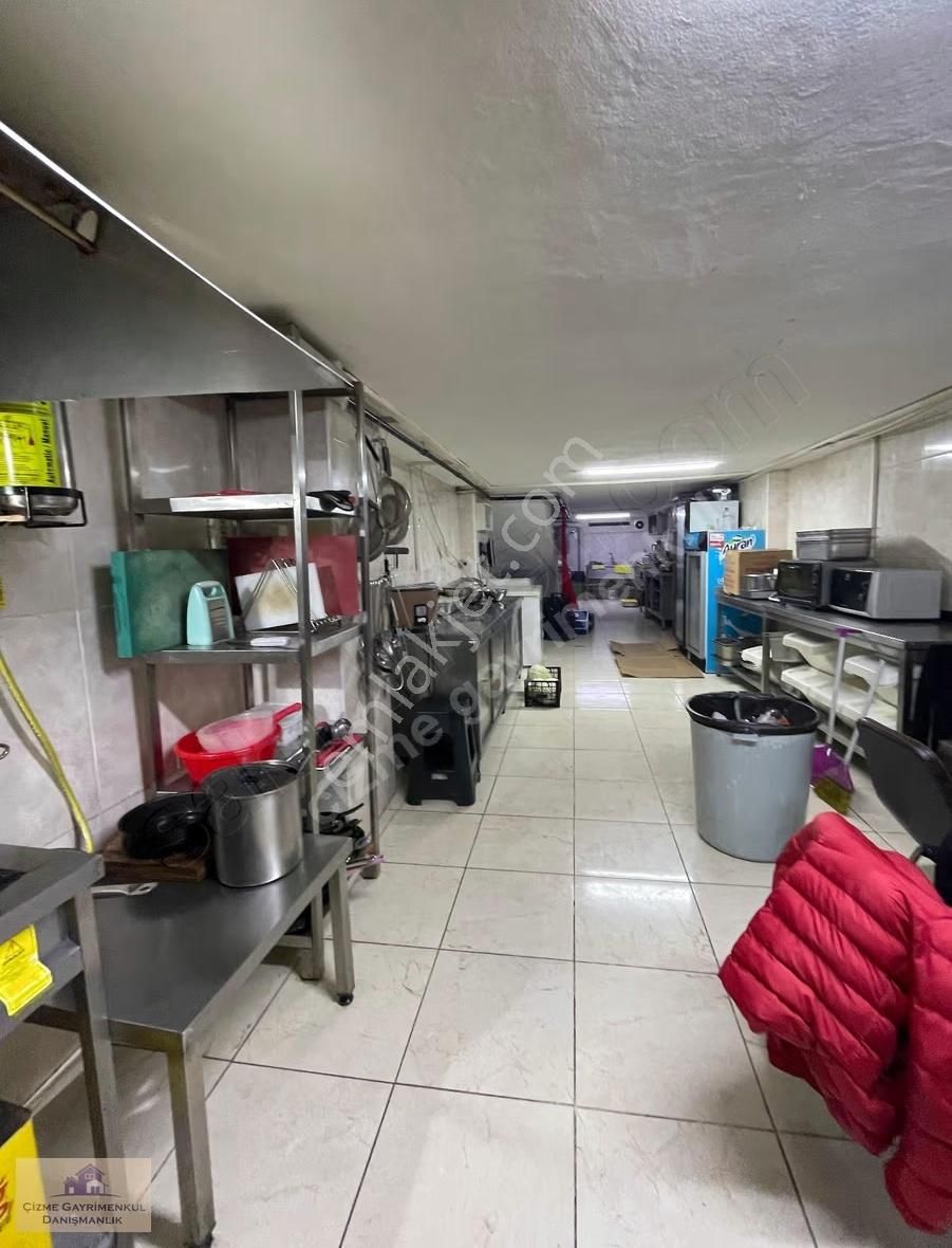 Yeşilköy Çarşıda Satılık Komple Bina - Görsel 7