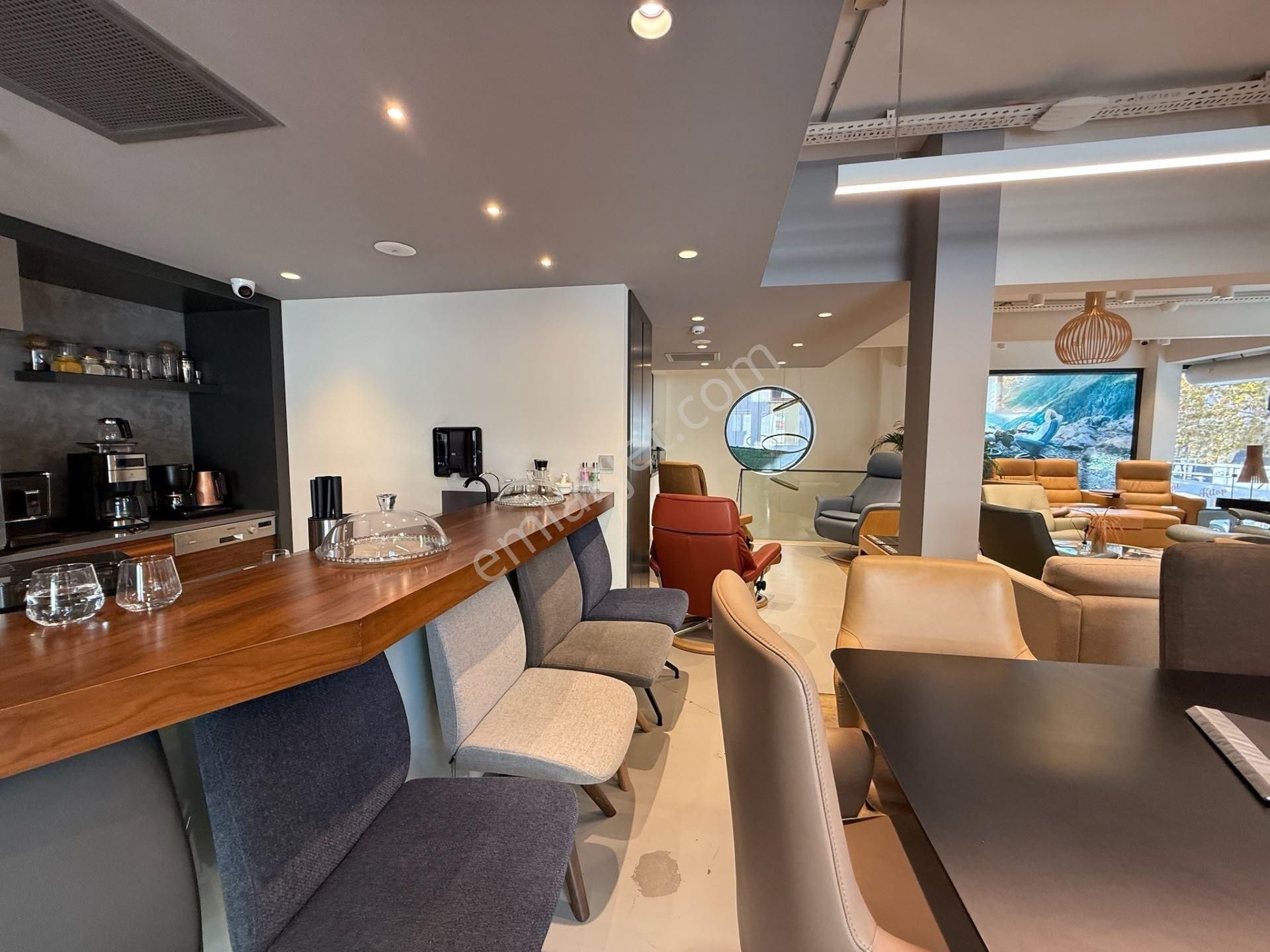 Selamiçeşme Bağdat Caddesi Nde Her İşe Uygun Kiralık Dükkan - Görsel 17