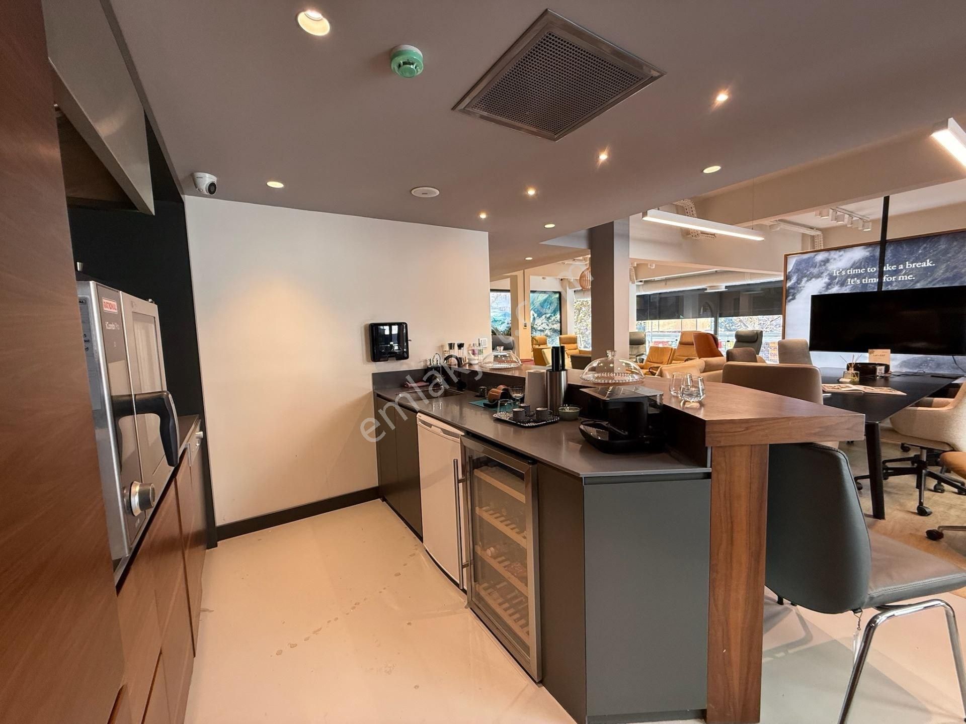 Selamiçeşme Bağdat Caddesi Nde Her İşe Uygun Kiralık Dükkan - Görsel 10