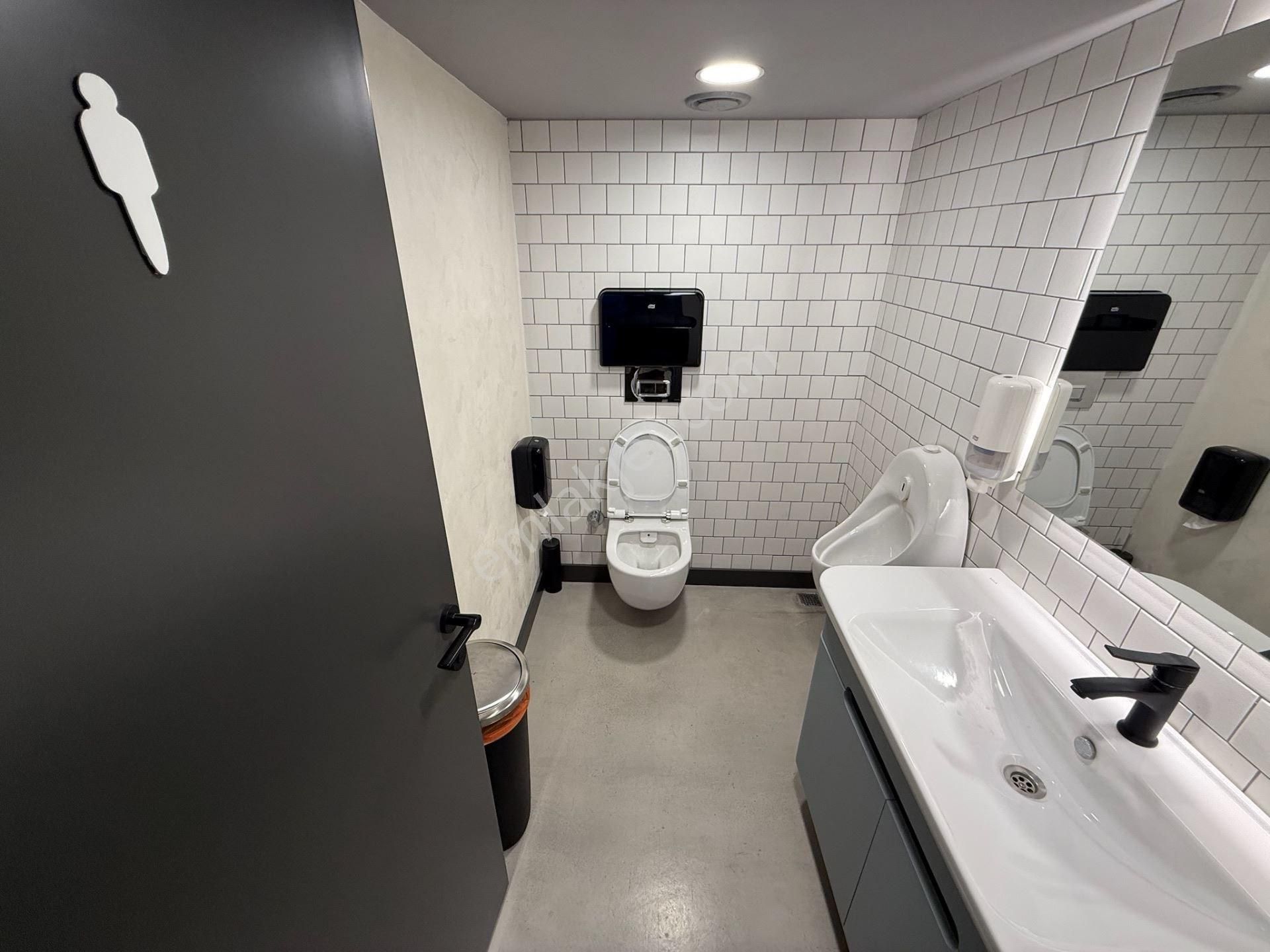 Selamiçeşme Bağdat Caddesi Nde Her İşe Uygun Kiralık Dükkan - Görsel 8