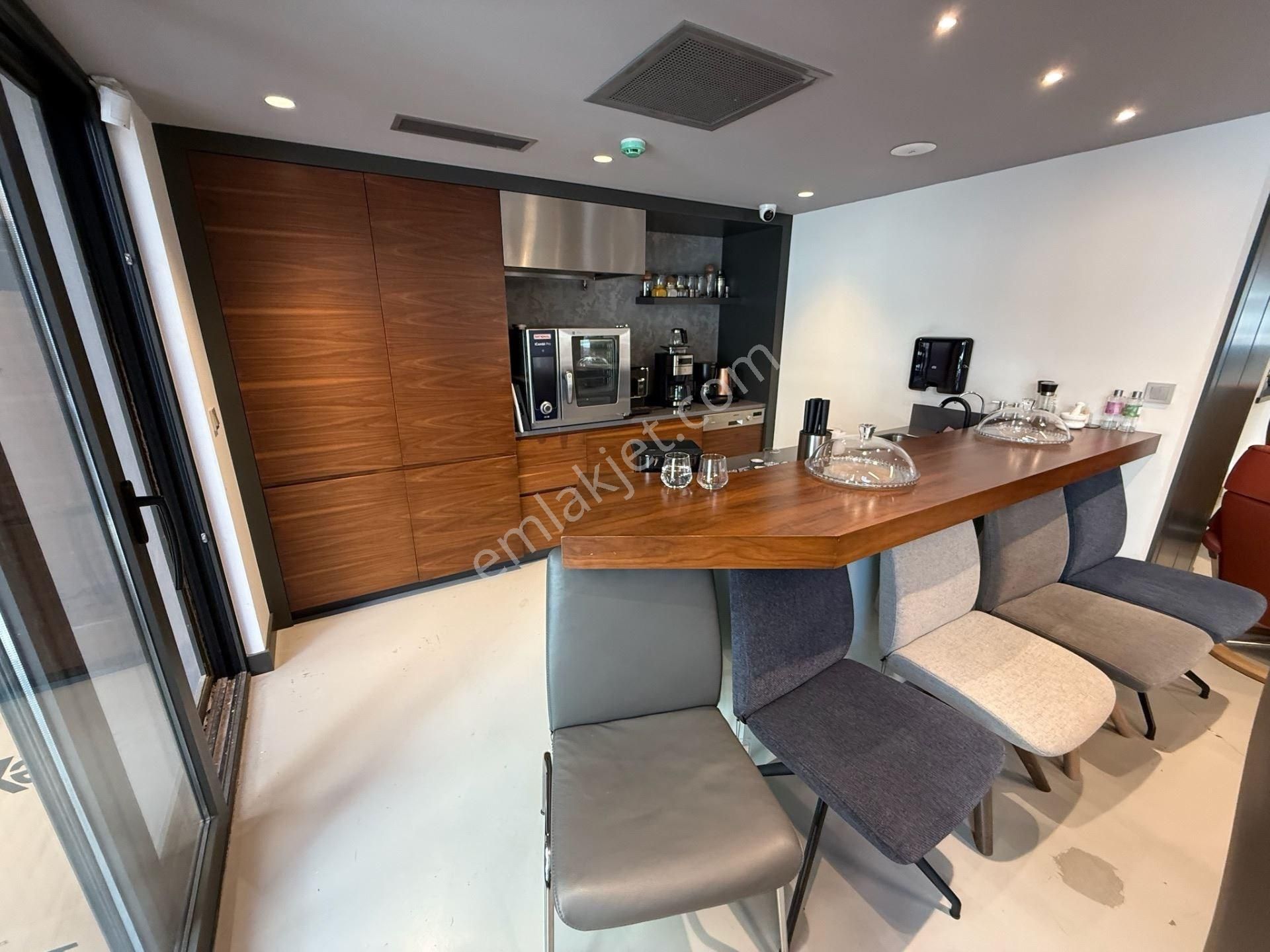 Selamiçeşme Bağdat Caddesi Nde Her İşe Uygun Kiralık Dükkan - Görsel 13