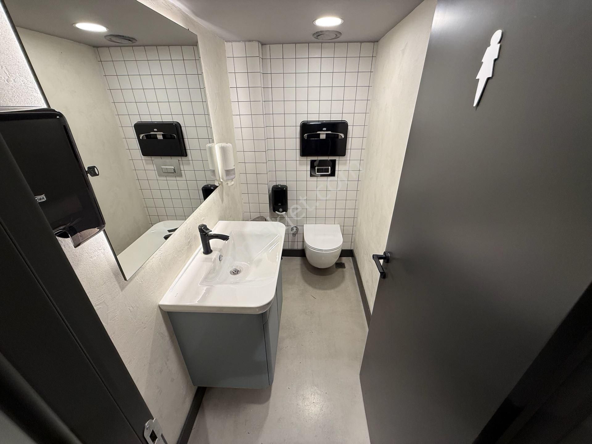 Selamiçeşme Bağdat Caddesi Nde Her İşe Uygun Kiralık Dükkan - Görsel 9